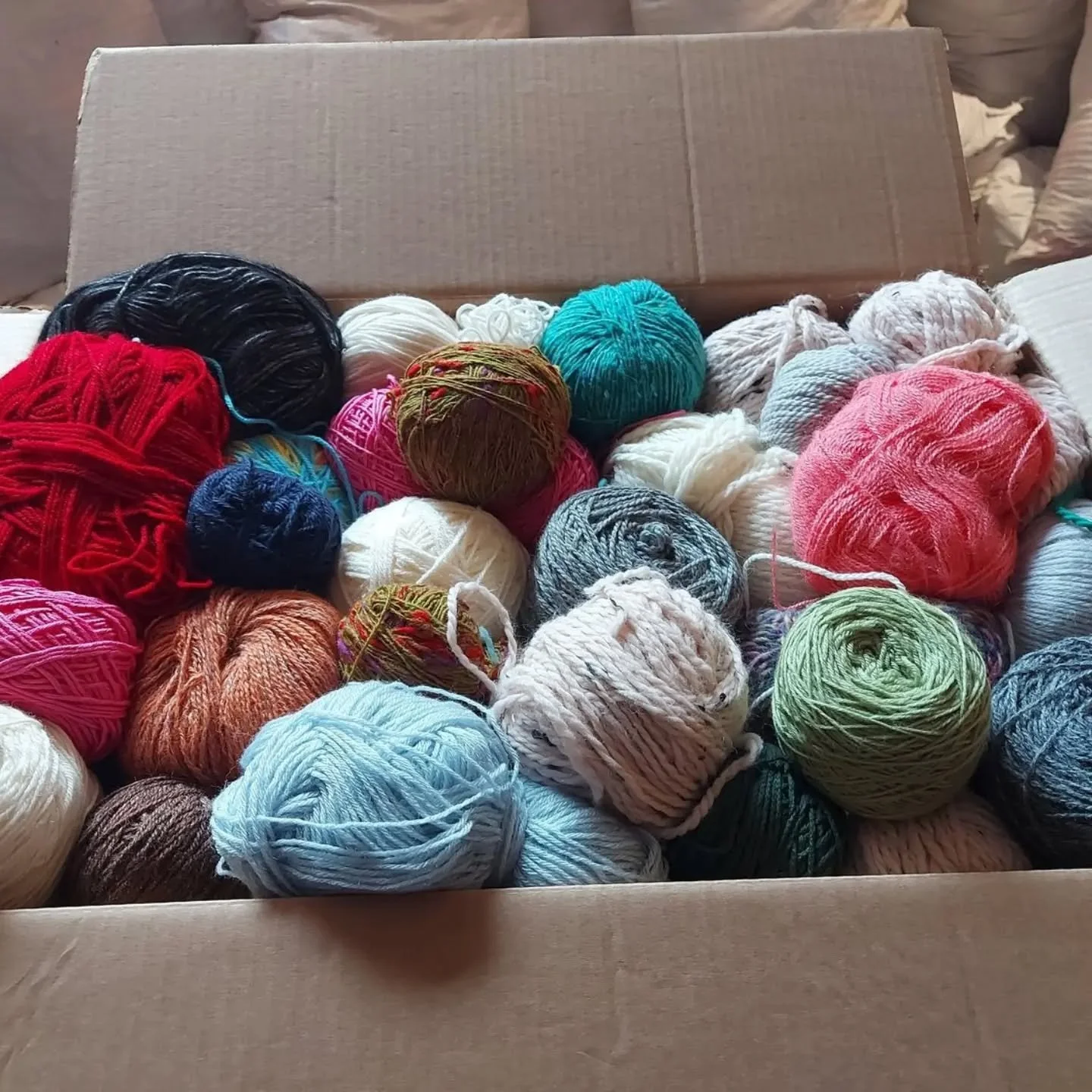 Our Stashbuster boxes are back!  There's a very limited supply, so don't delay!

The &pound;25 box contains at least 7kg of small bit and pieces of mixed yarn. 

The &pound;35 box contains at least 7kg of novelty and fancy yarns. 

The &pound;40 box 