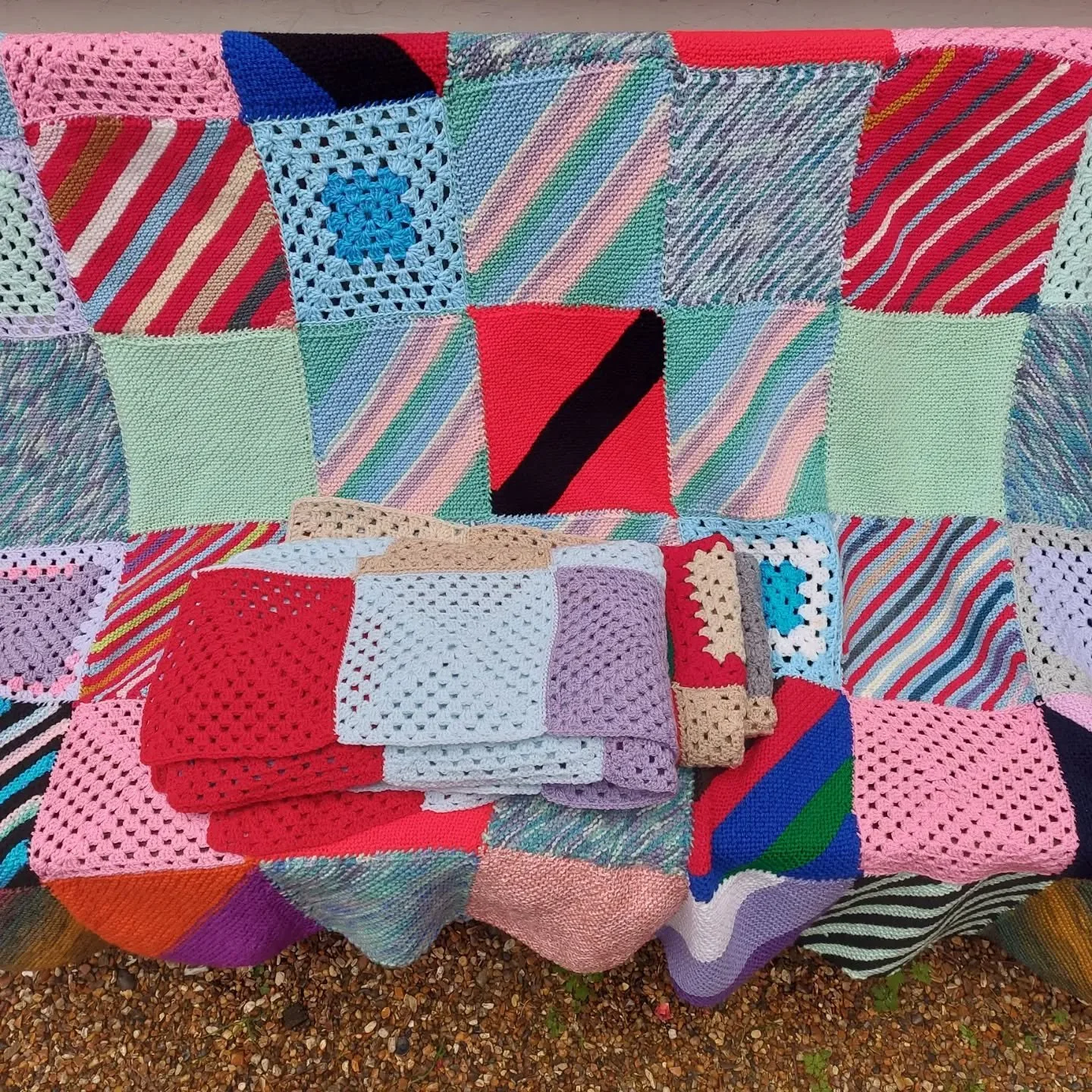 These blankets suggest they are a joint project sent to us by  Faith, Hope and Stitchers 4 U church in Marlow. We love seeing the results of collaboration between knitters and crocheters. 

Thank you, Faith, Hope and Stitchers. These are our Knit and