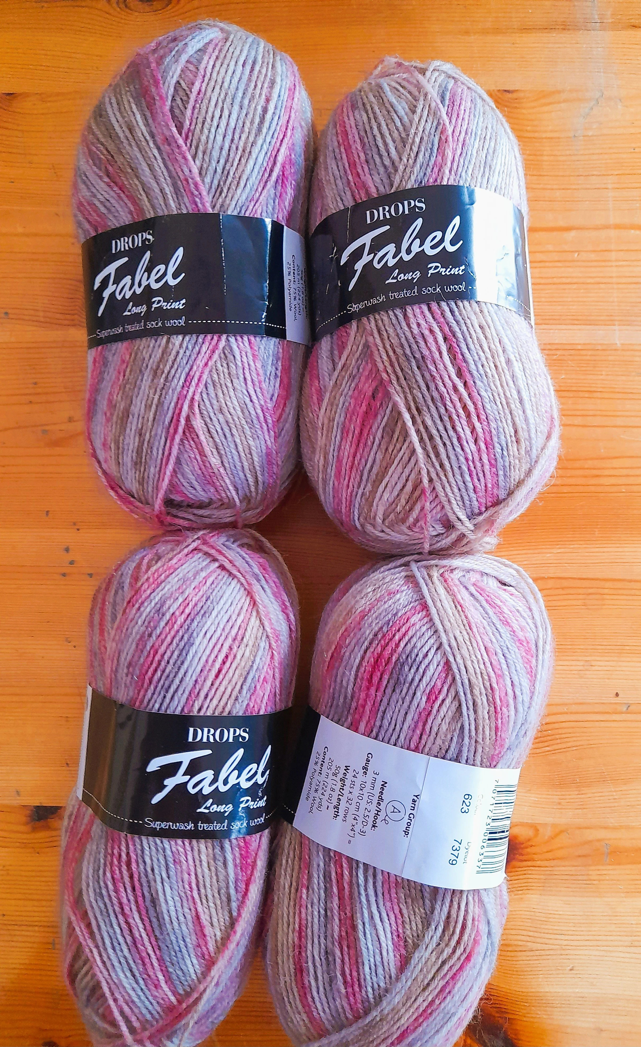 Drops Fabel Long Print 4ply sock yarn Rose Mist 200g