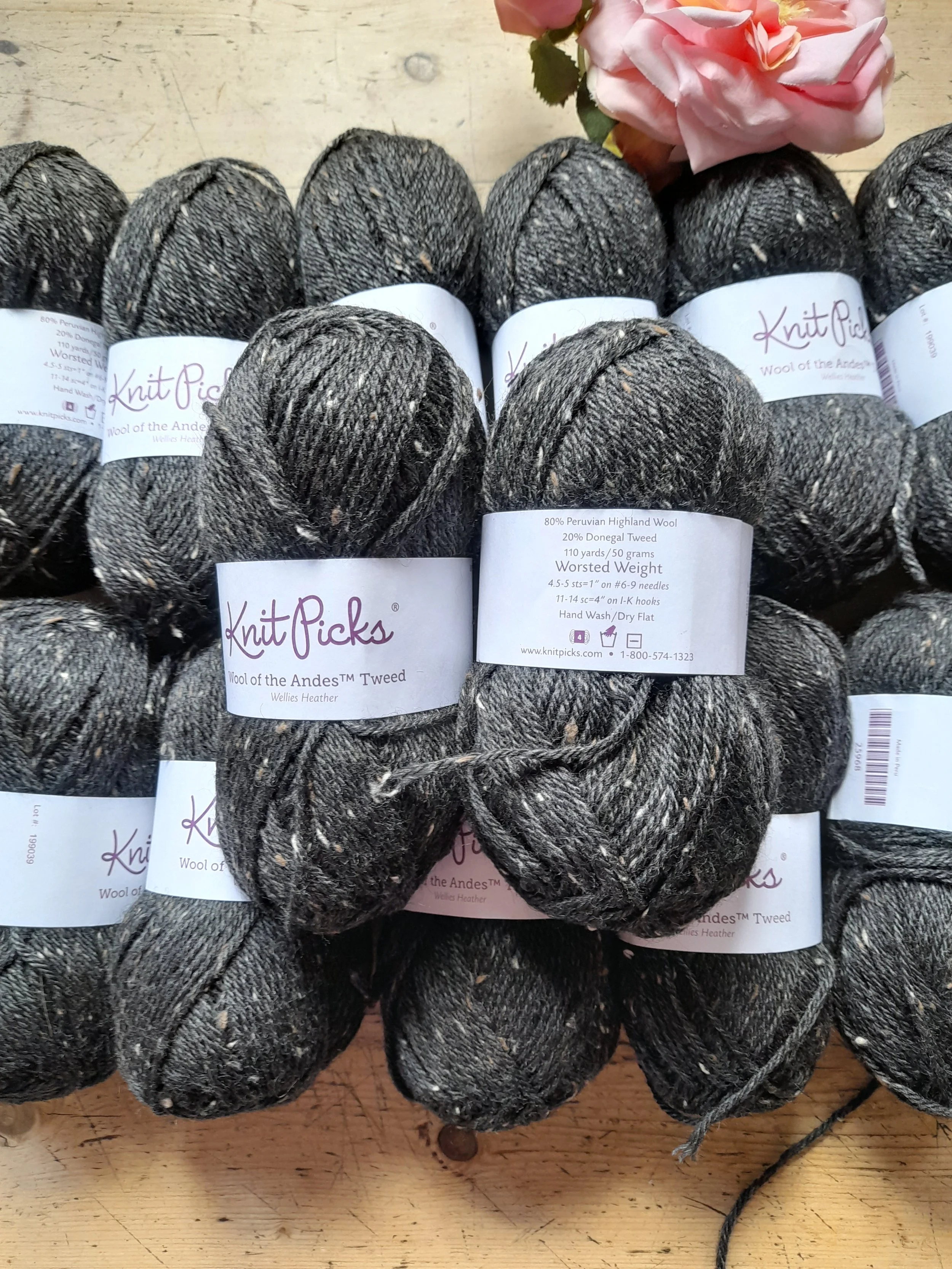 KnitPicks grey tweed.jpg