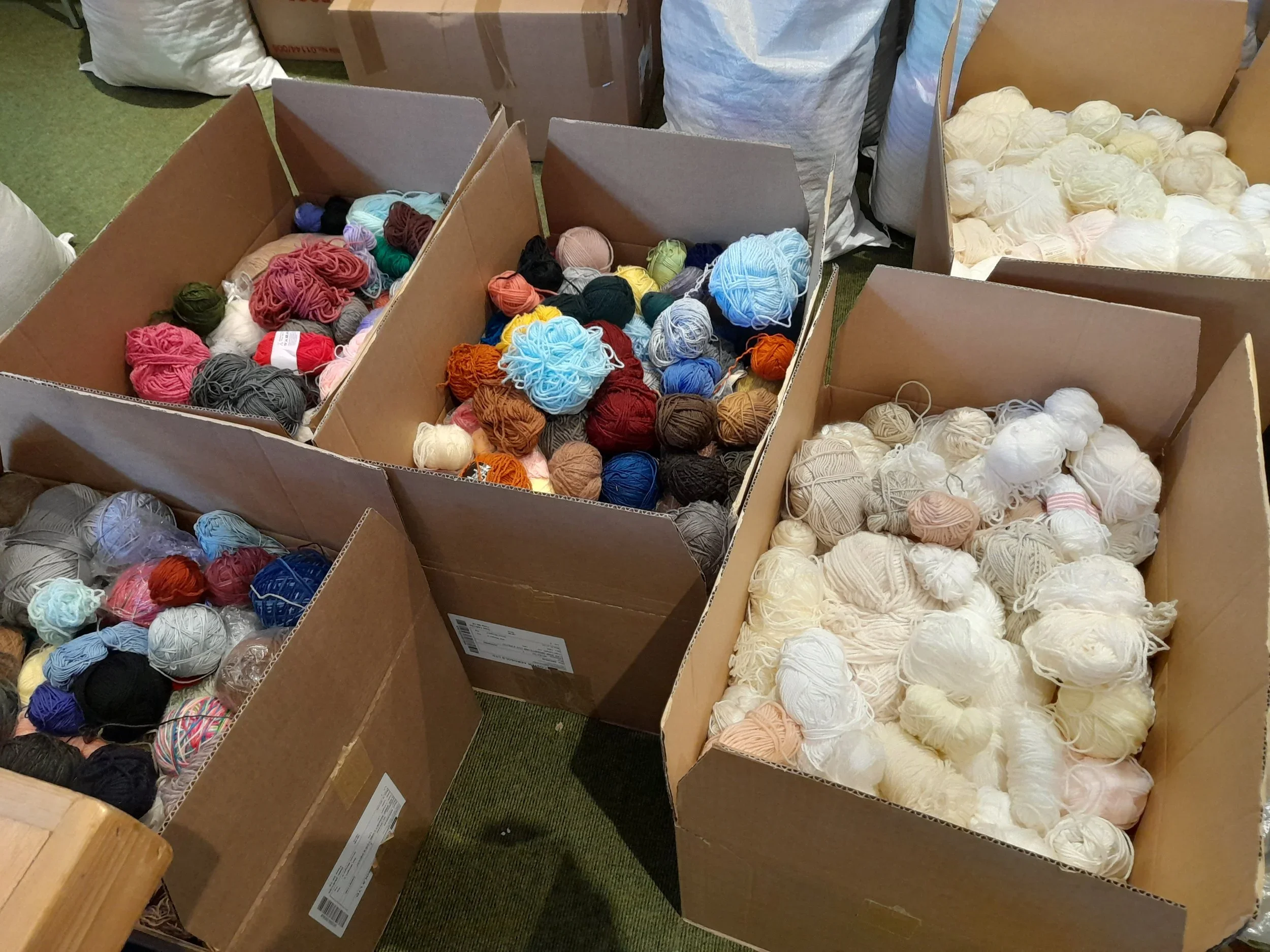 £25 STASH BUSTER ! Bargain box 7kg of mixed yarn.