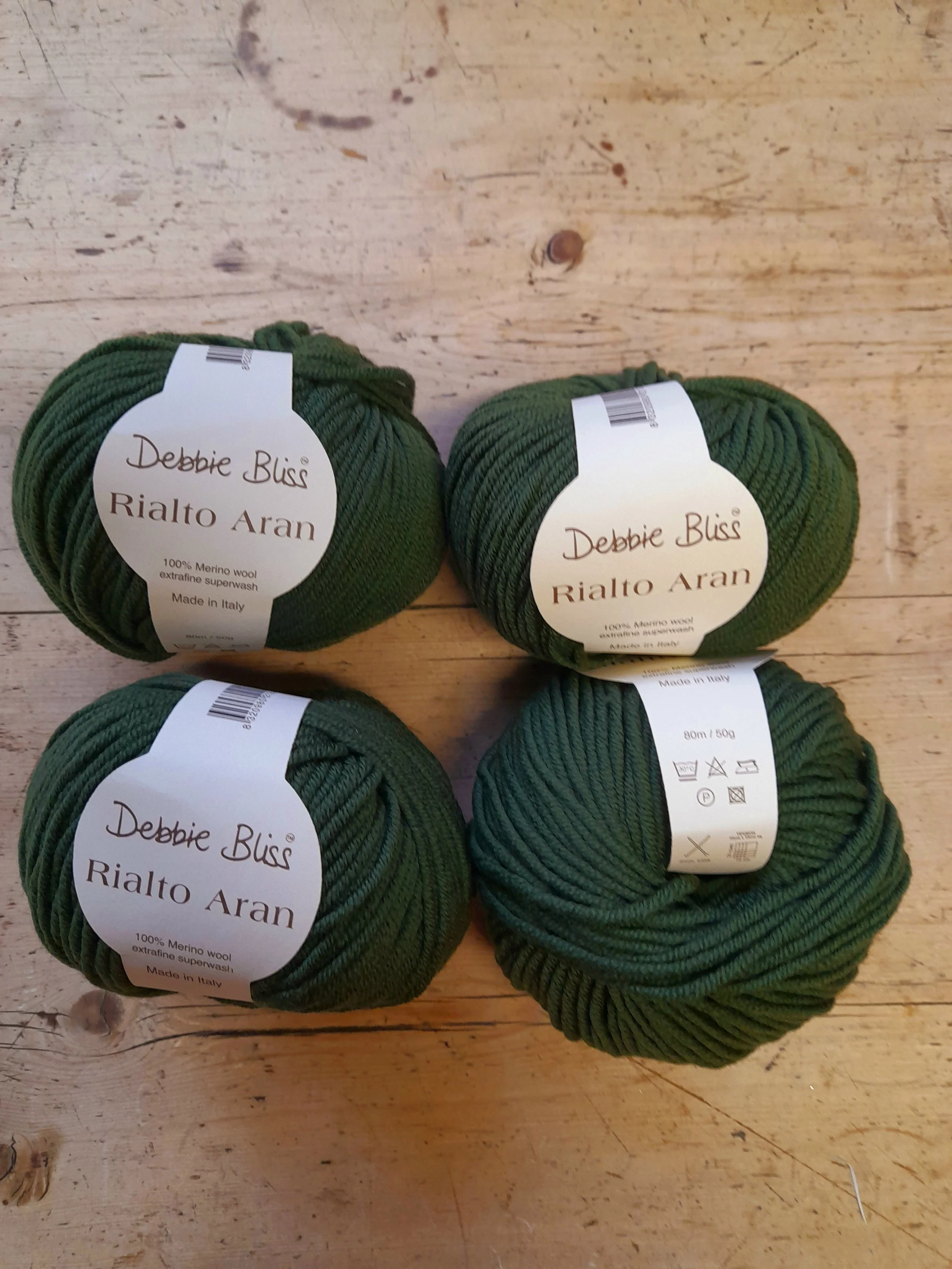Debbie Bliss Rialto Aran Merino Wool Superwash in green 200g.