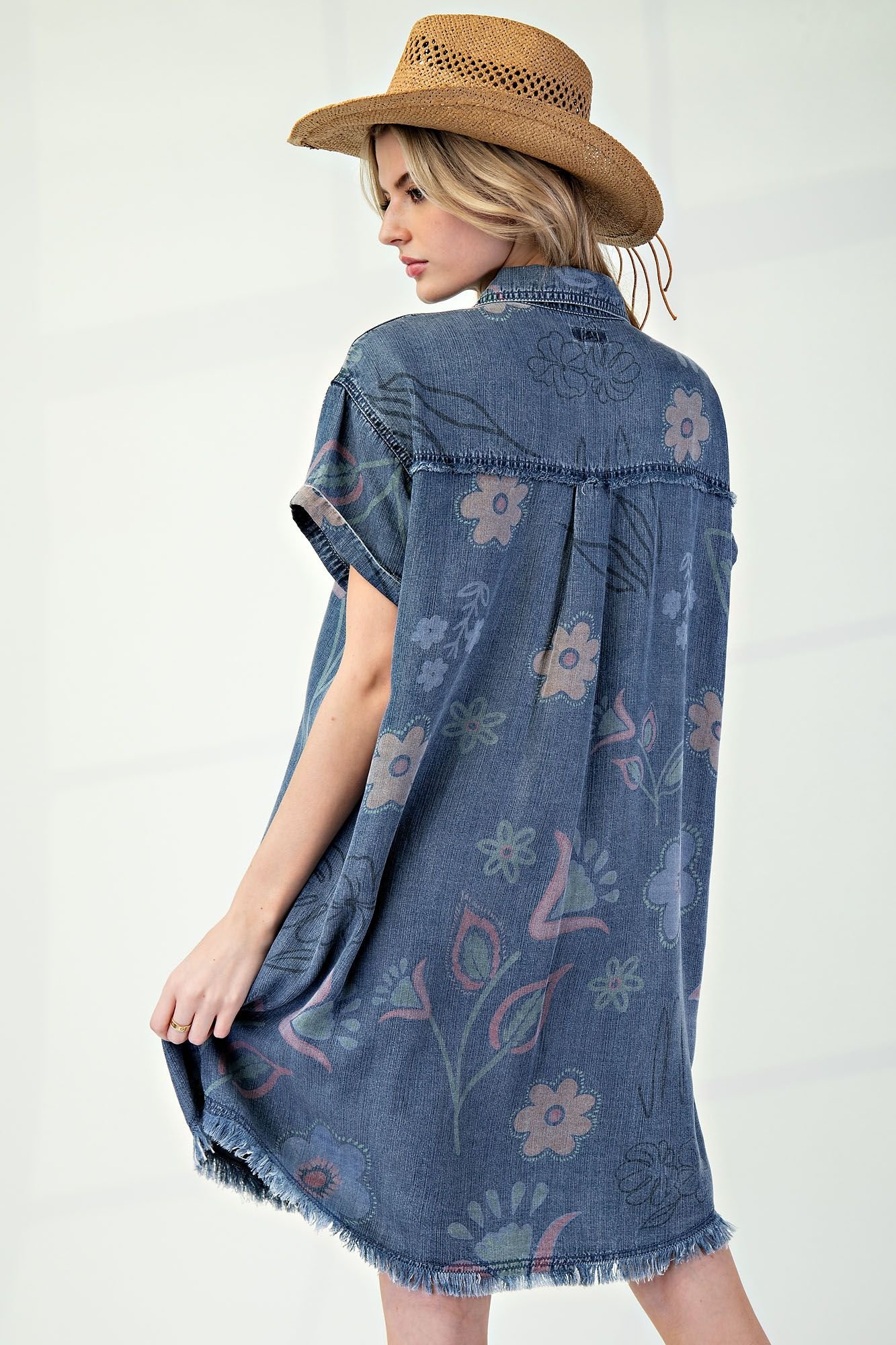ed25200-washed-denim-v1-2-_b47xuwy5mh7elxxb.jpg