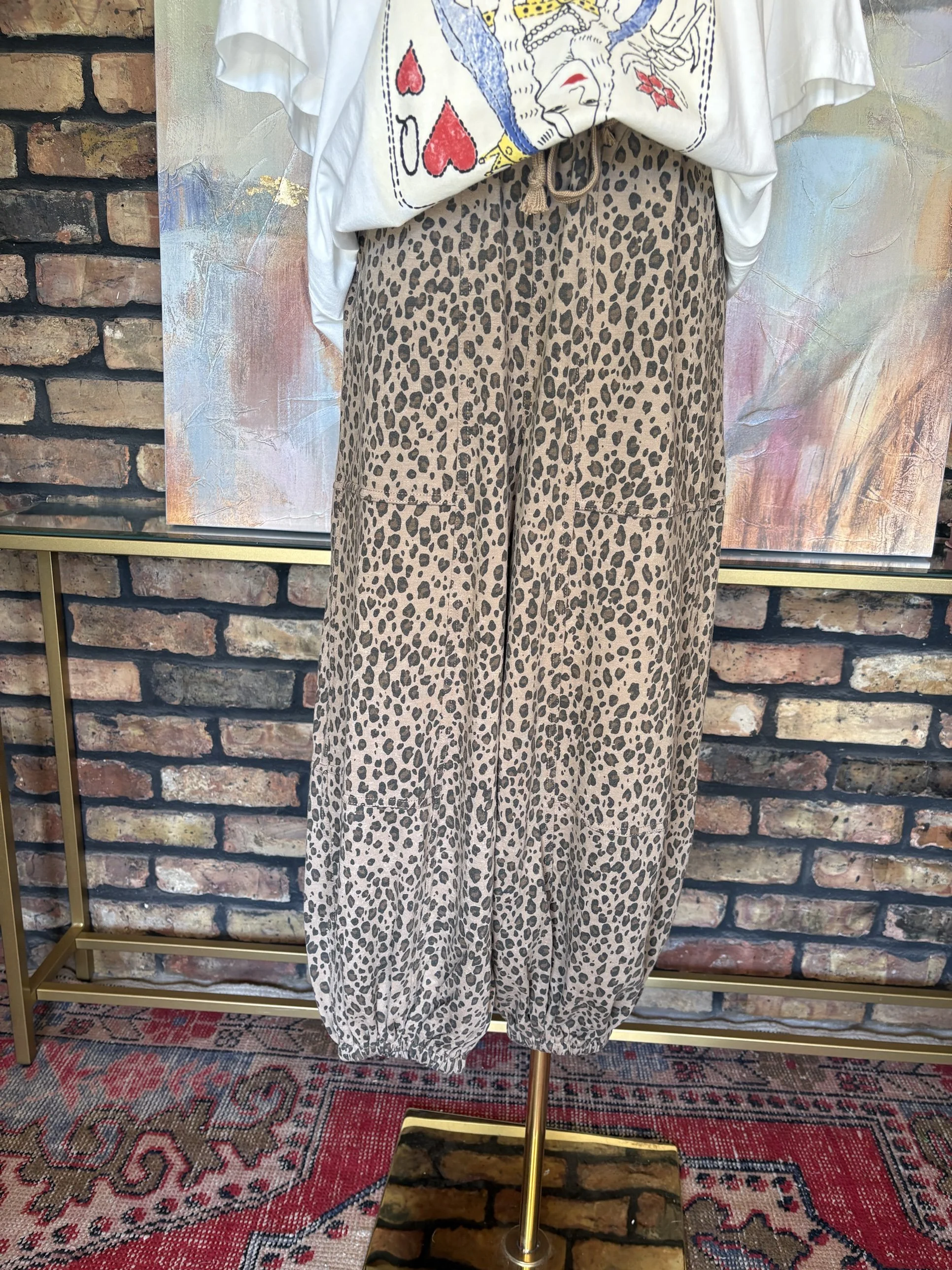 20-leopard-wide-leg-pants.jpg