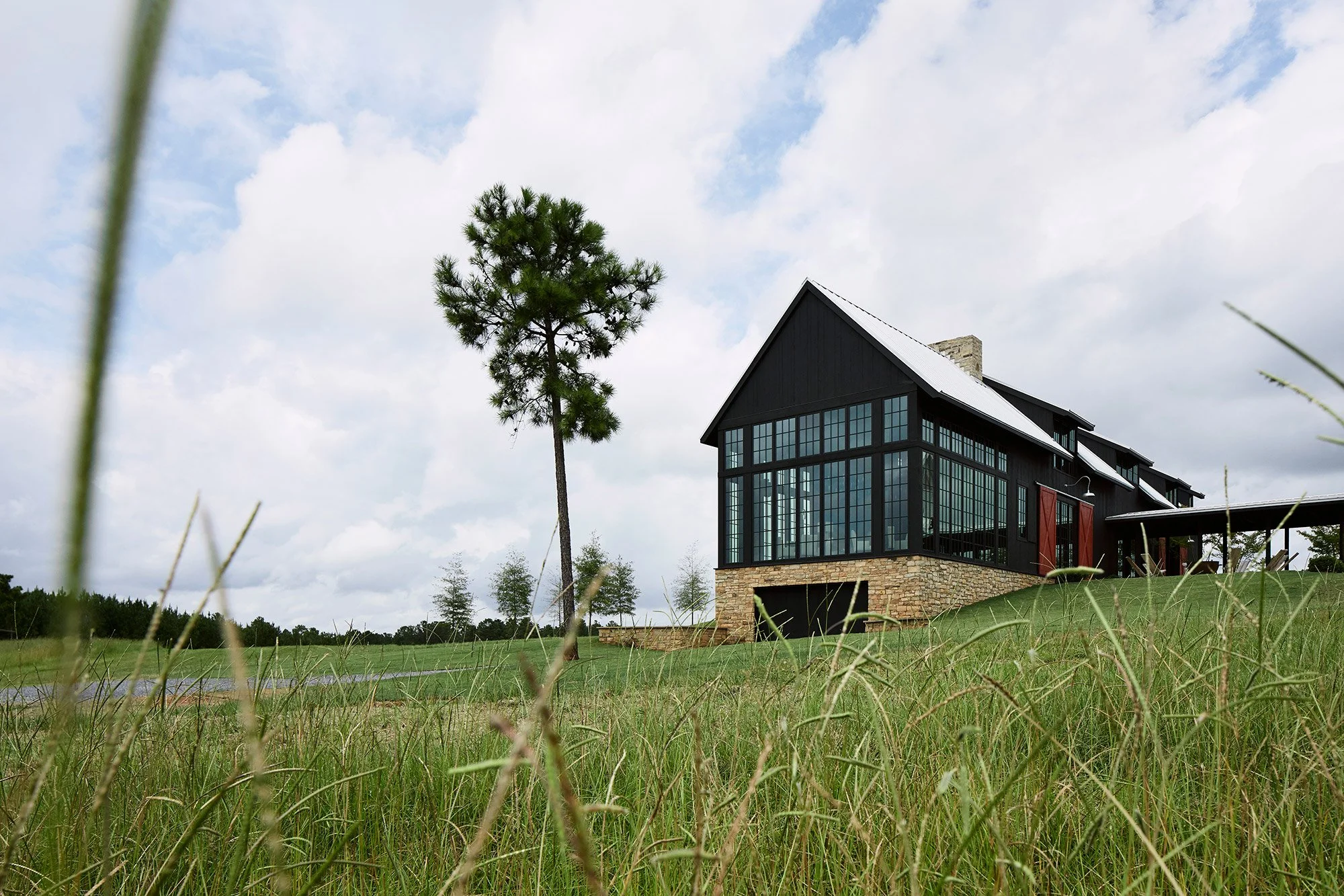 tsbblackhouse-01.jpg