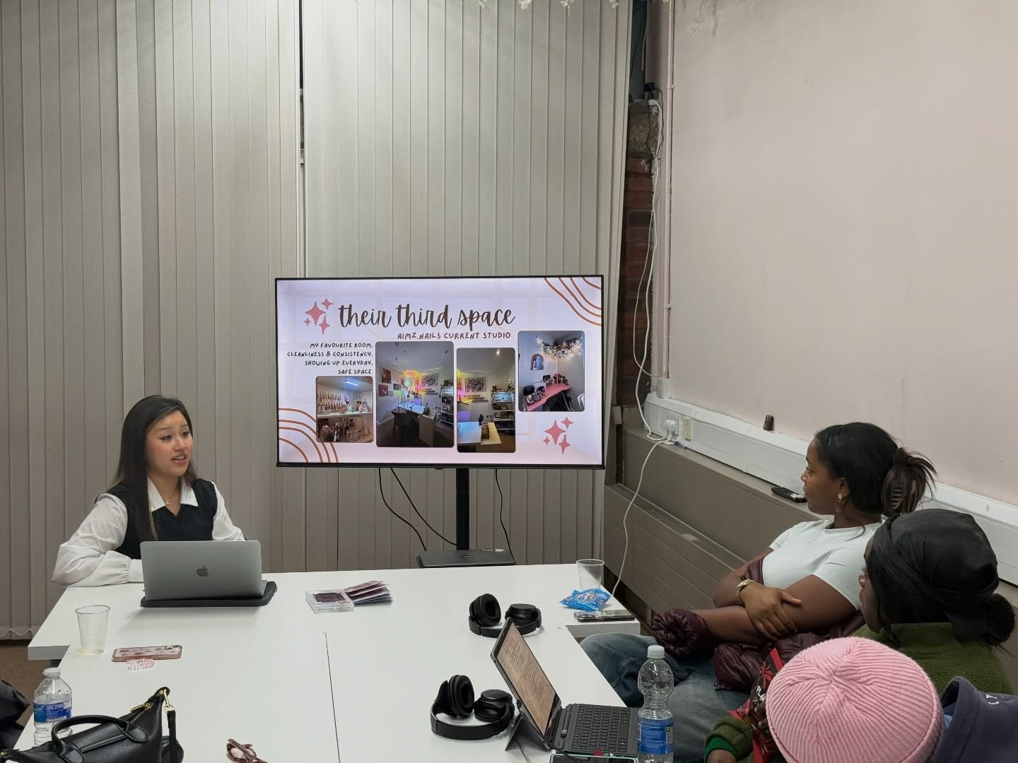 A few moments from @aimz.nails session for Beyond The Bias&rsquo; &ldquo;Side Hustle Project&rdquo;. ✨

🎥 Click the link in our bio to watch @aimz.nails full interview video and see how she is creating real change.