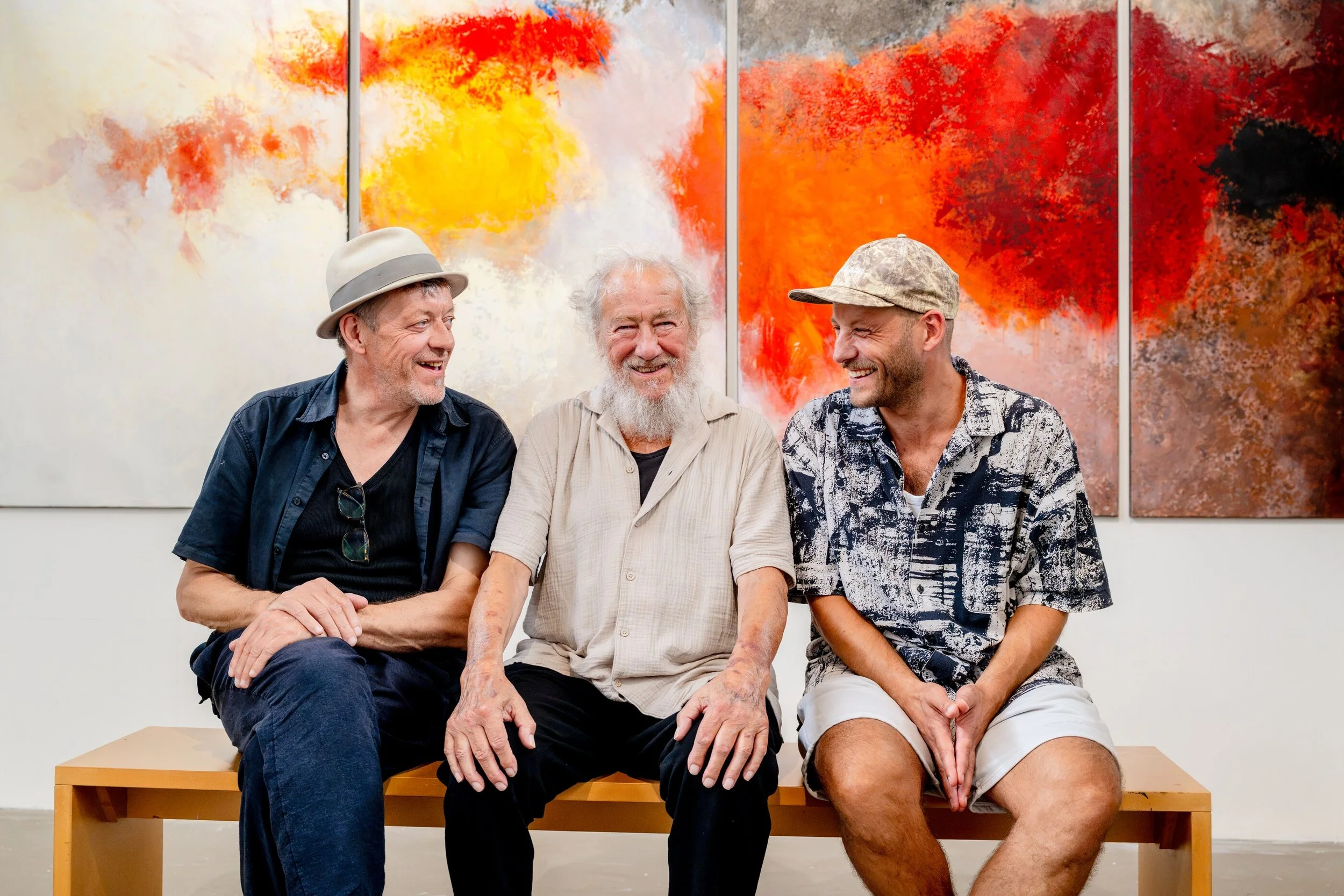 Opa Gerard (92), vader Rik (64) en kleinzoon Joshua (40) staan samen op één expo: ‘Tekenen was onze manier van communiceren’