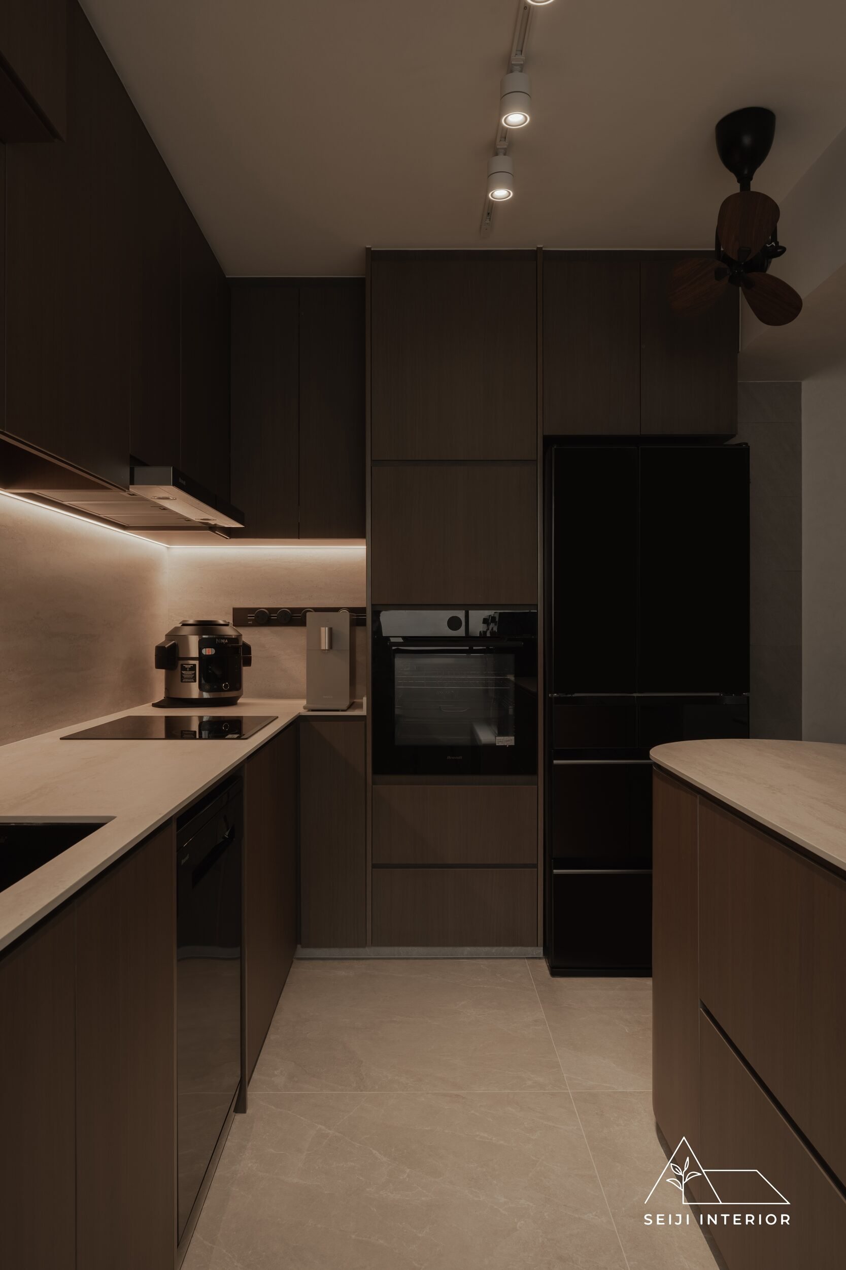 SEIJI Interior- 587A Pasir Ris #10-503-19.jpg