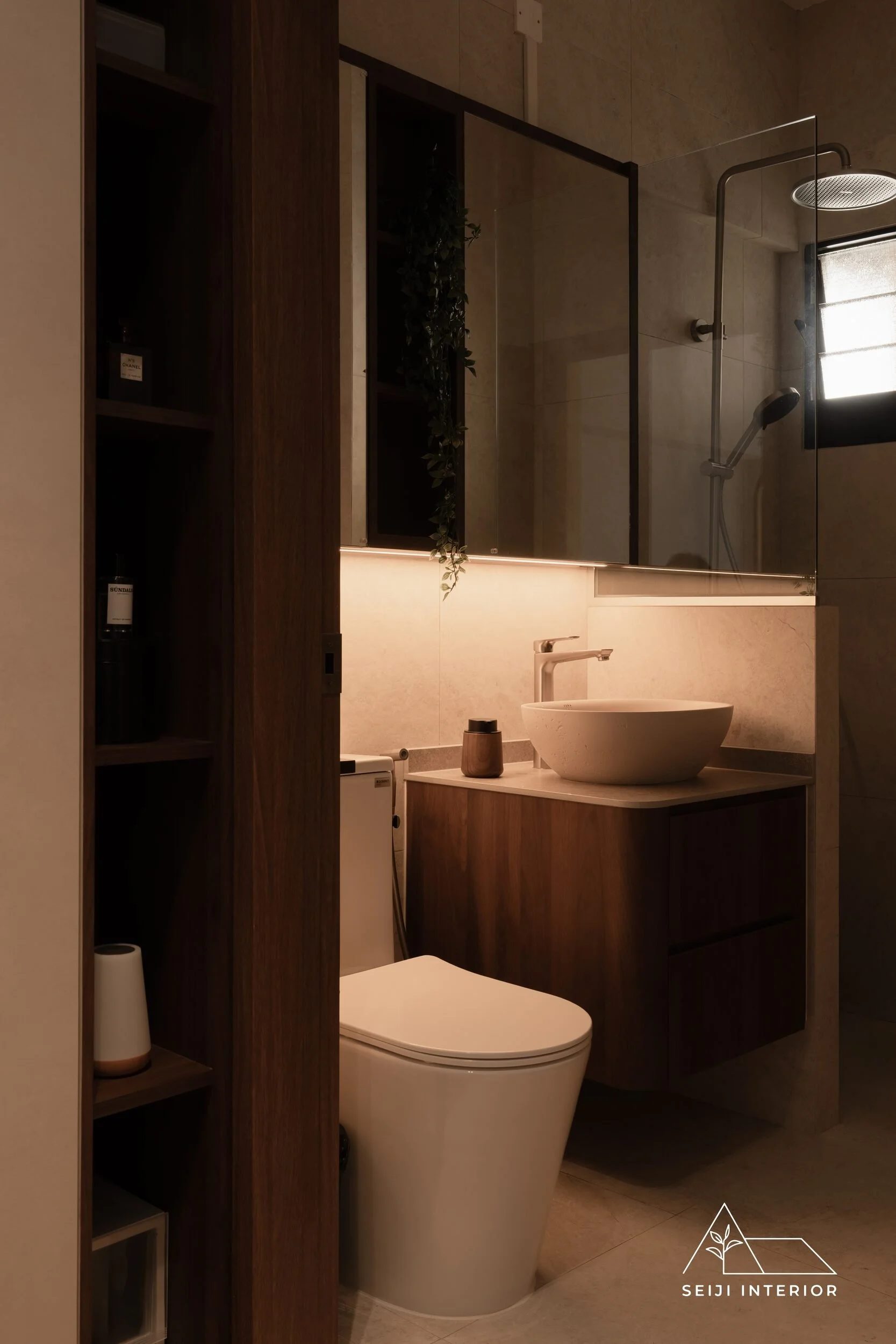 Seiji Interior-402B Northshore #22-48-28.jpg