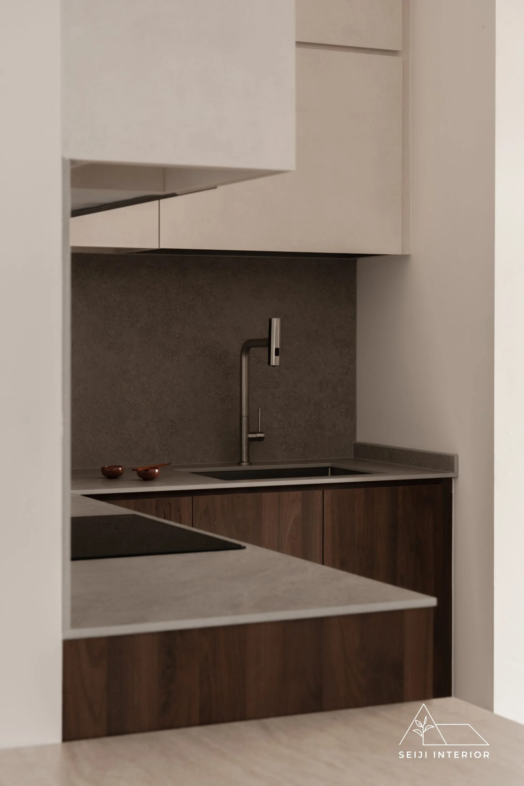 Seiji Interior-402B Northshore #22-48-15.jpg