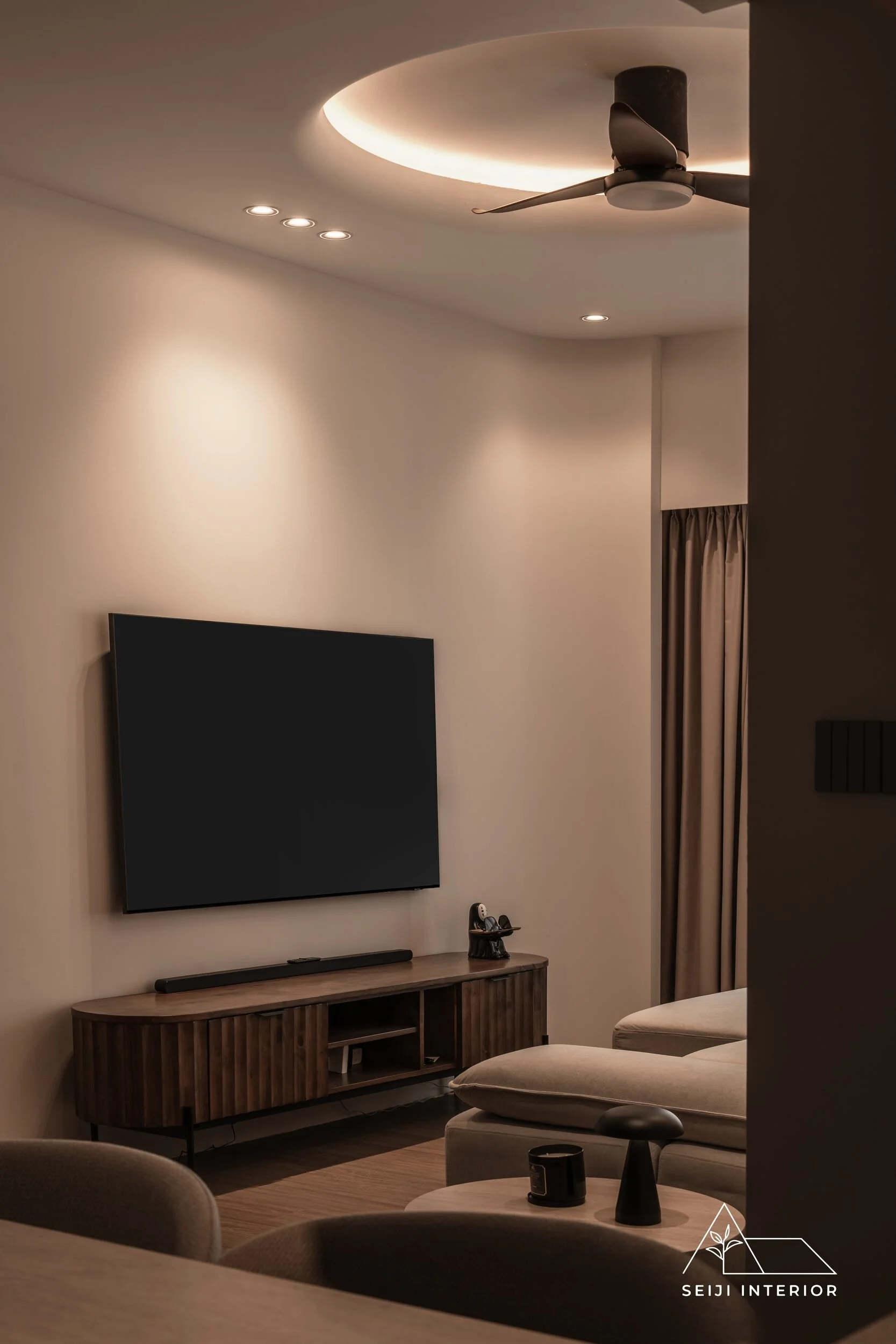 Seiji Interior-402B Northshore #22-48-06.jpg