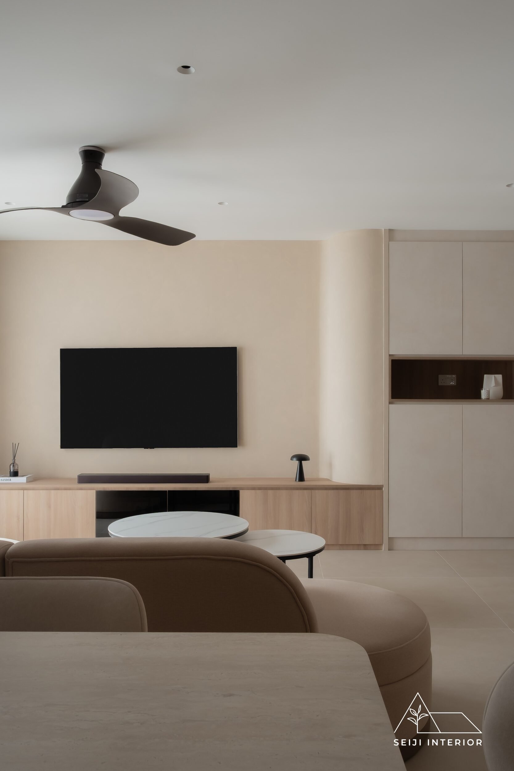 SEIJI Interior-121D Sengkang East Way #13-67-3.jpg