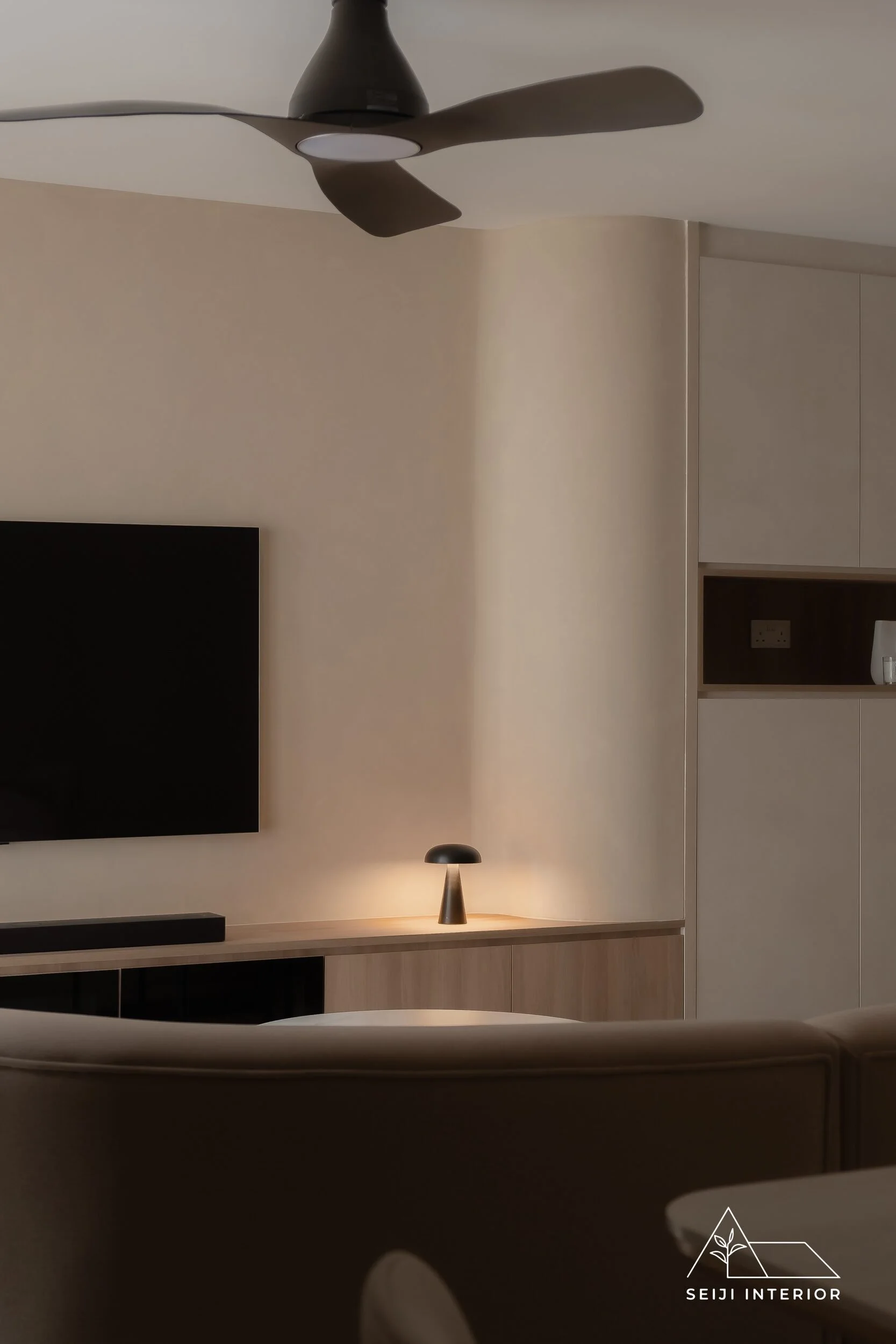 SEIJI Interior-121D Sengkang East Way #13-67-6.jpg