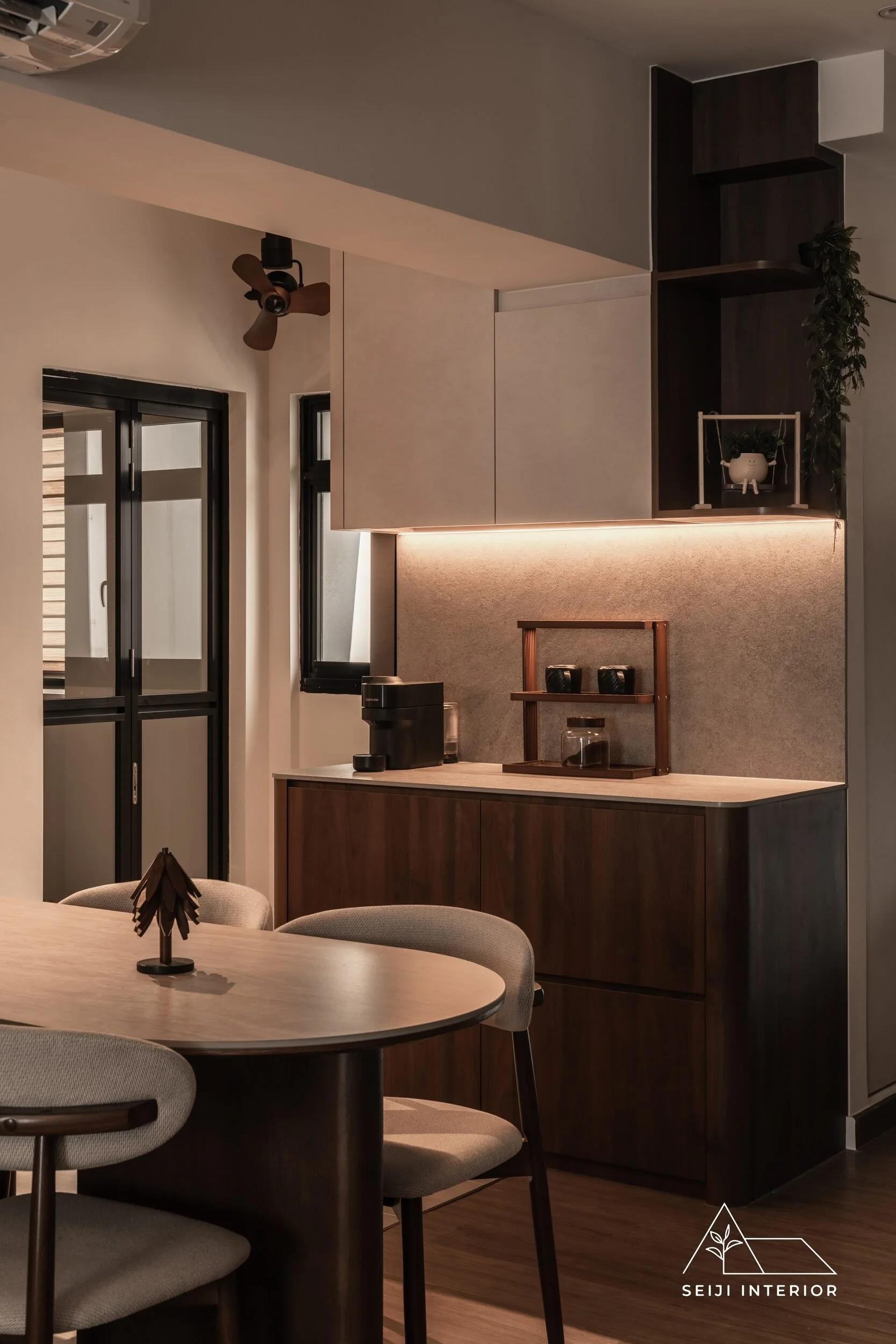 Seiji Interior-402B Northshore #22-48-18.jpg