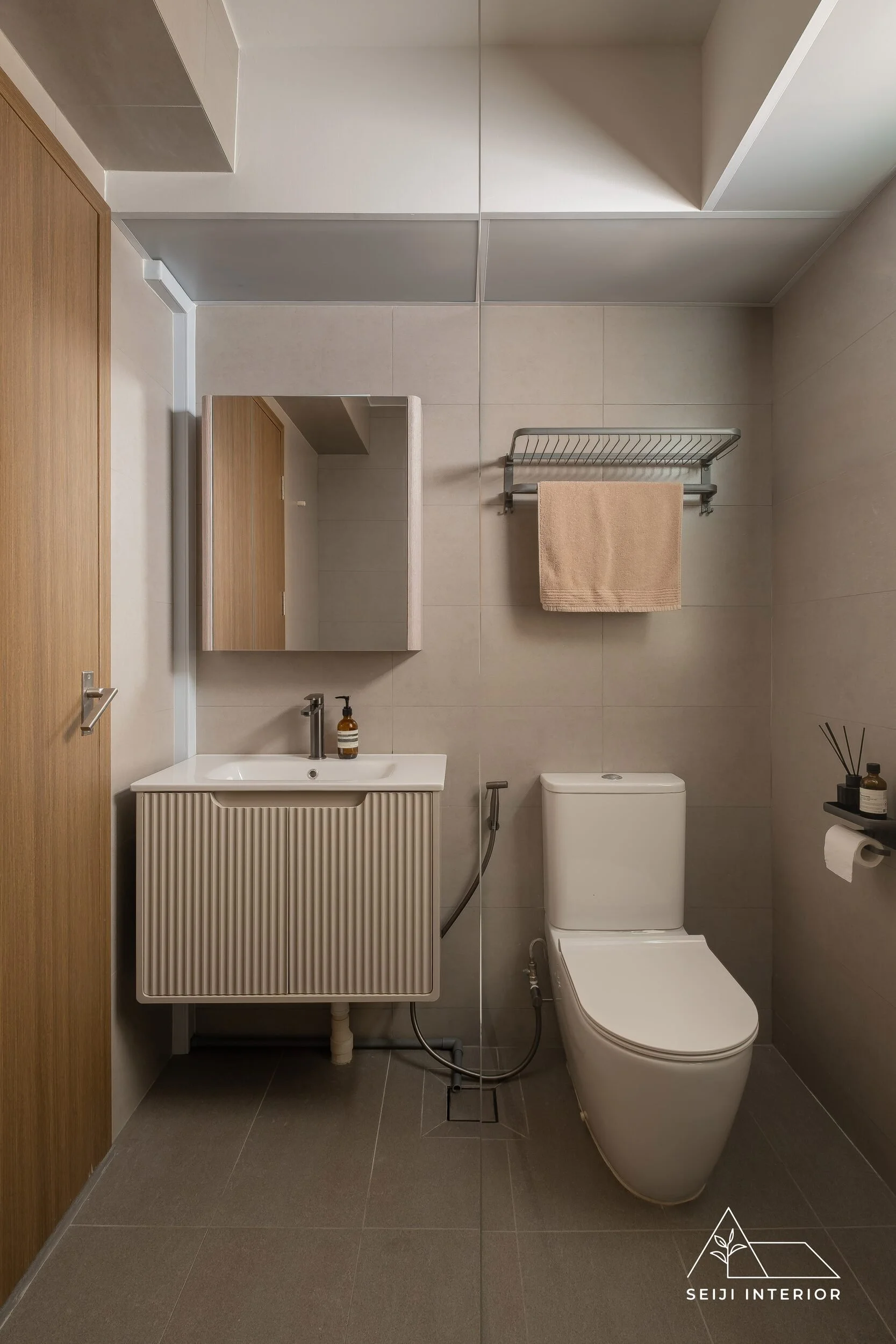 SEIJI Interior-99B Circuit Road #02-640-28.jpg
