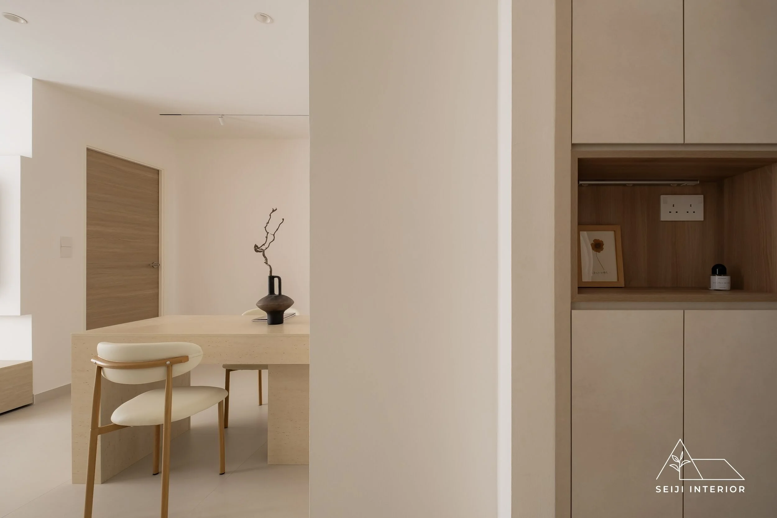 SEIJI Interior-268D Compassvale Link #06-05-14.jpg
