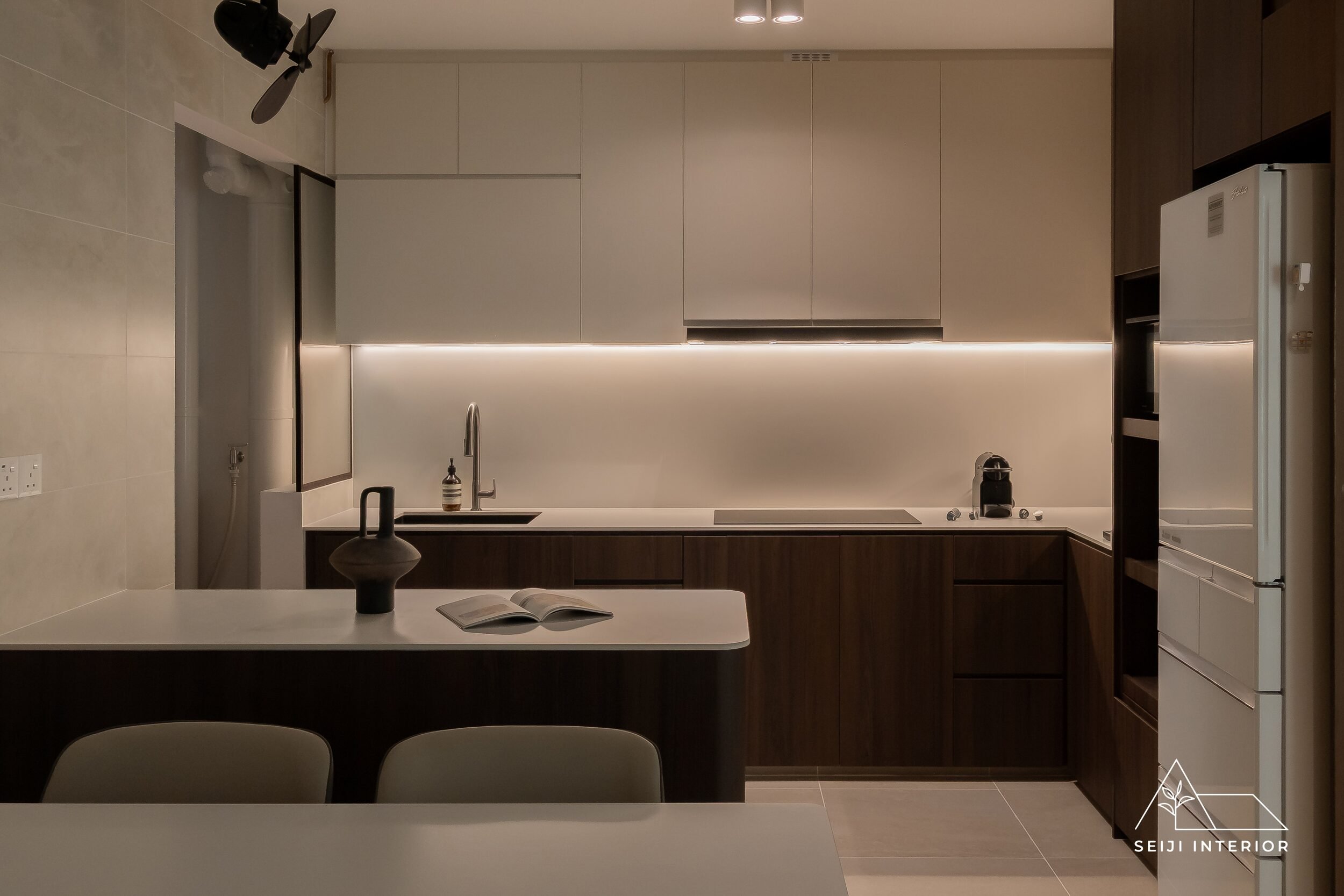 SEIJI Interior-75B Circuit Road #13-154-07.jpg