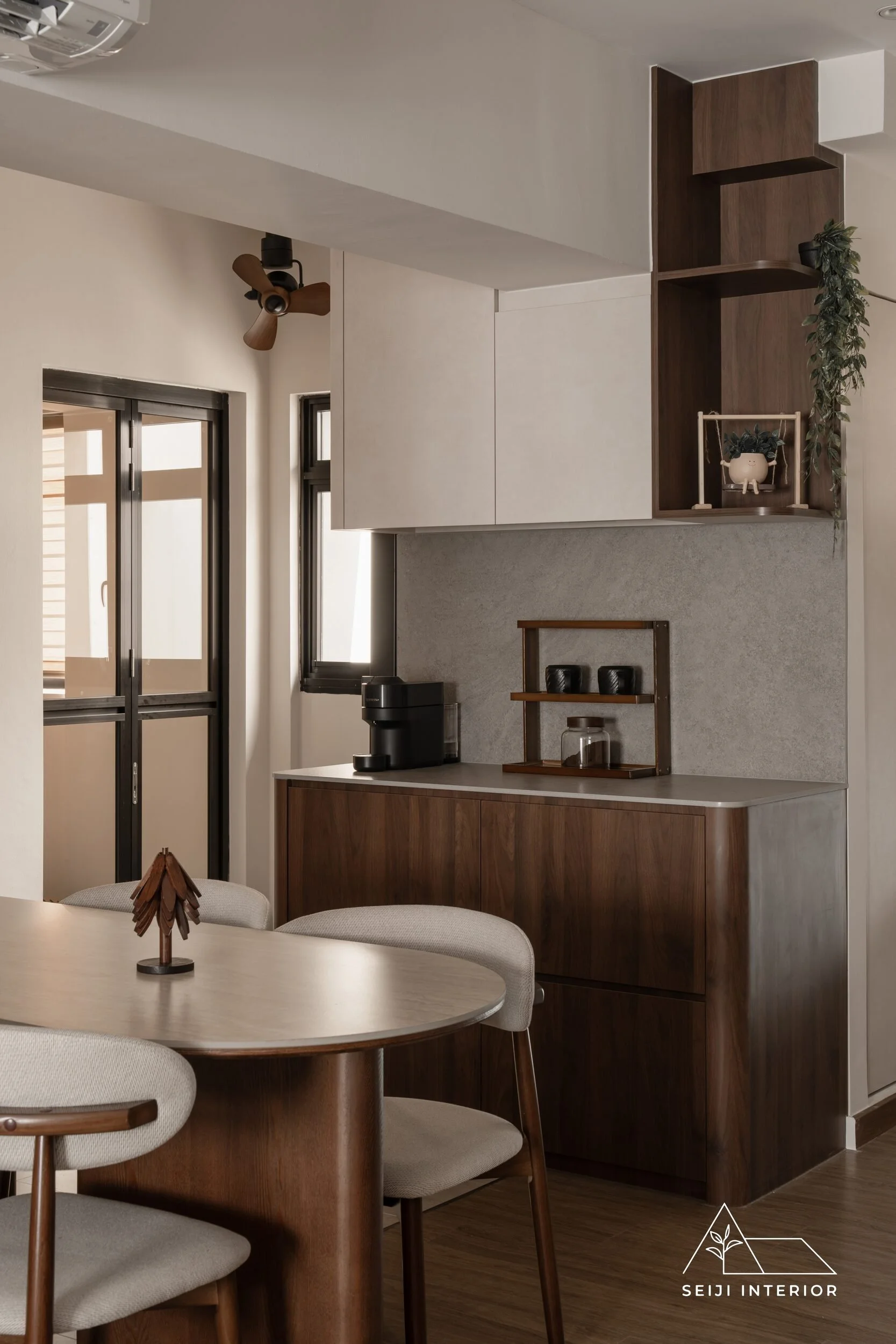 Seiji Interior-402B Northshore #22-48-17.jpg