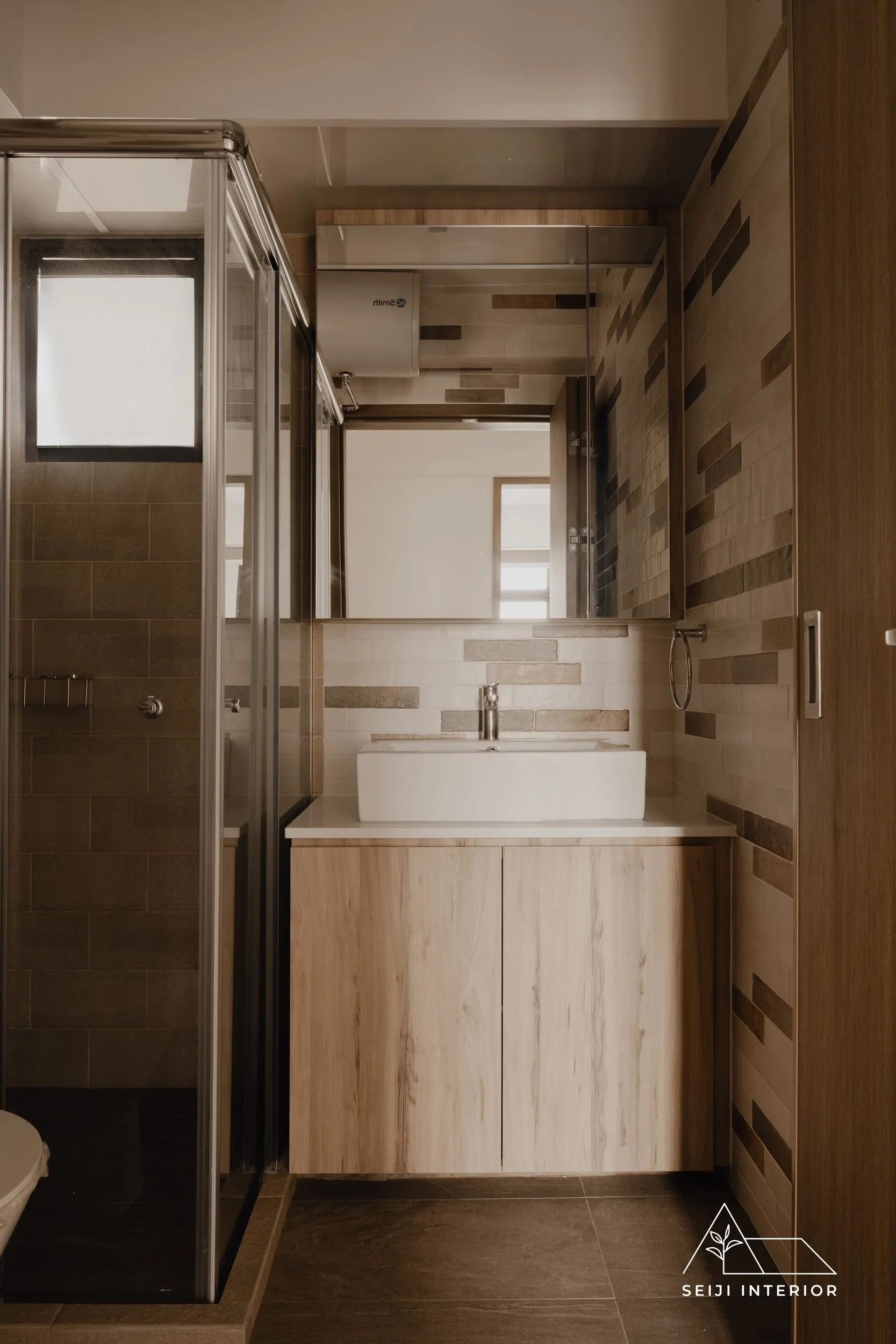 SEIJI Interior- 435A Northshore #10-1505-20.jpg