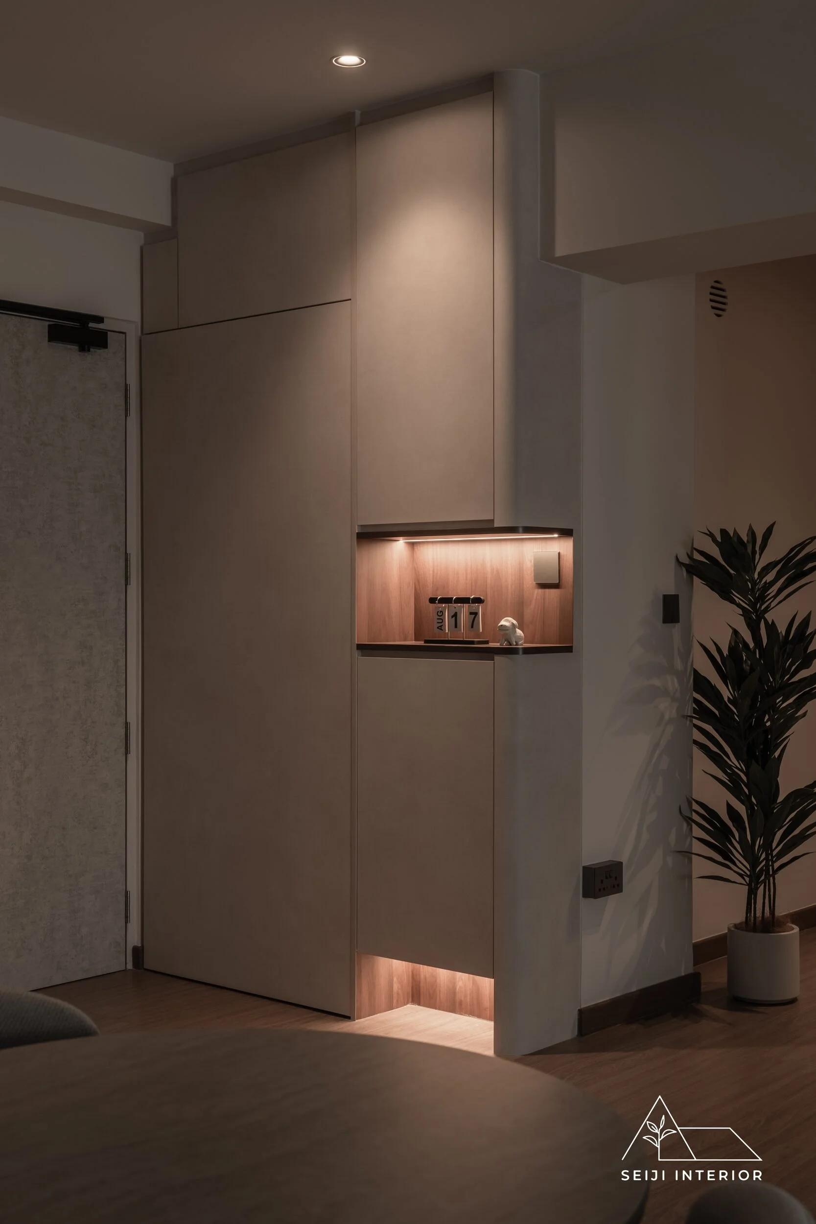 Seiji Interior-402B Northshore #22-48-12.jpg