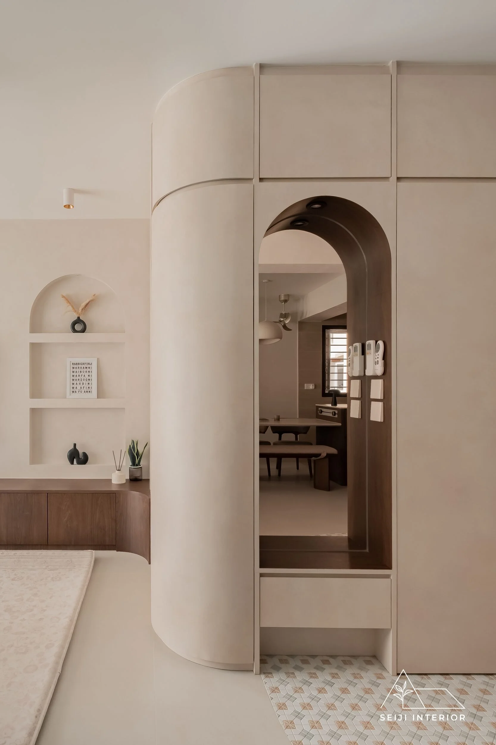 SEIJI Interior-99B Circuit Road #02-640-04.jpg