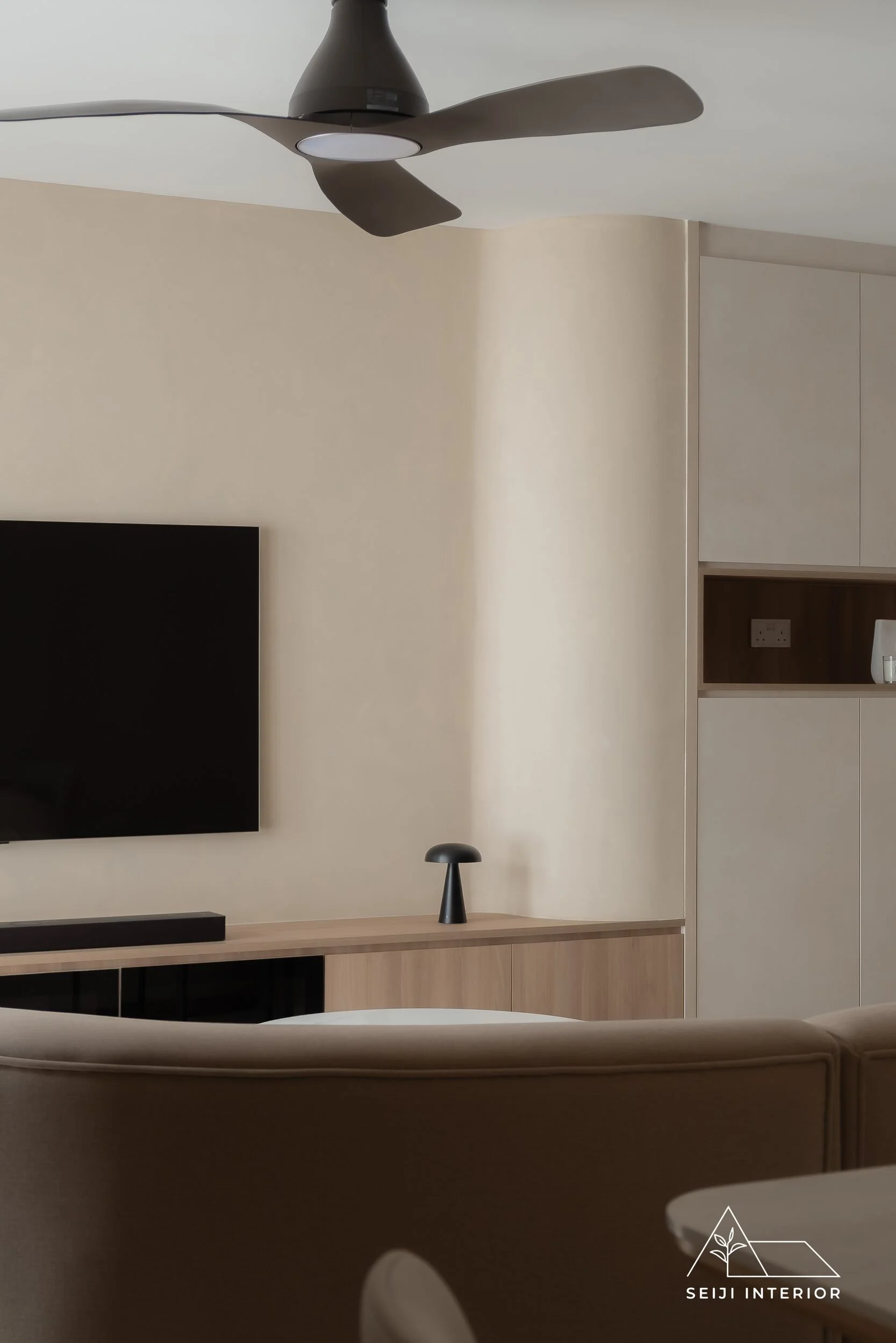 SEIJI Interior-121D Sengkang East Way #13-67-5.jpg