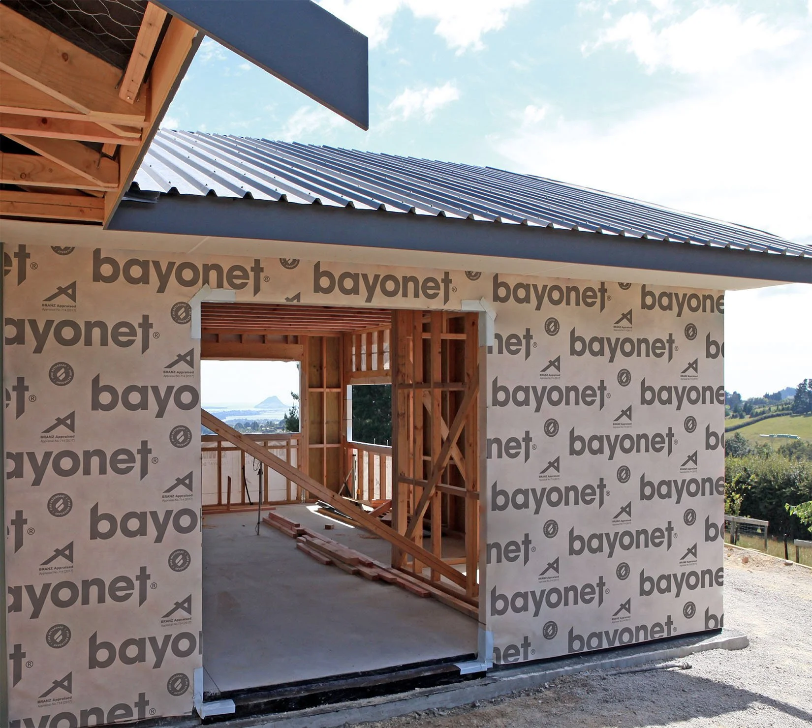 Bayonet printed Wall Wrap_w.jpg