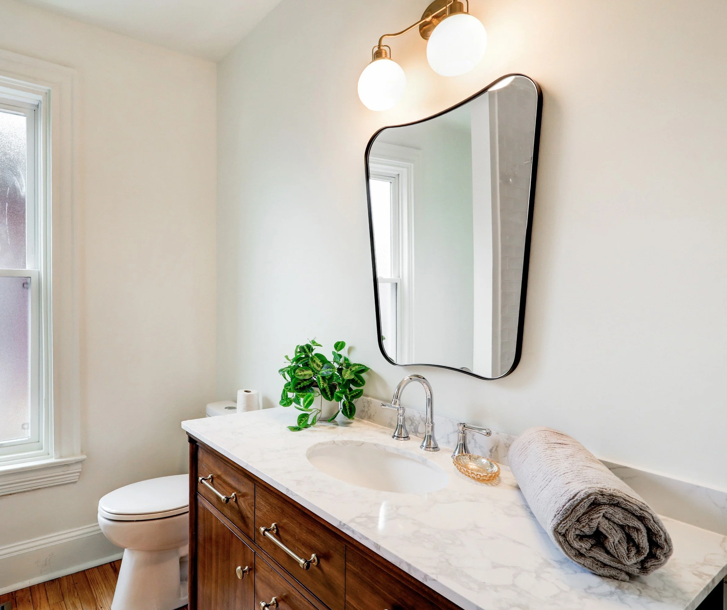 W James Bathroom.jpg