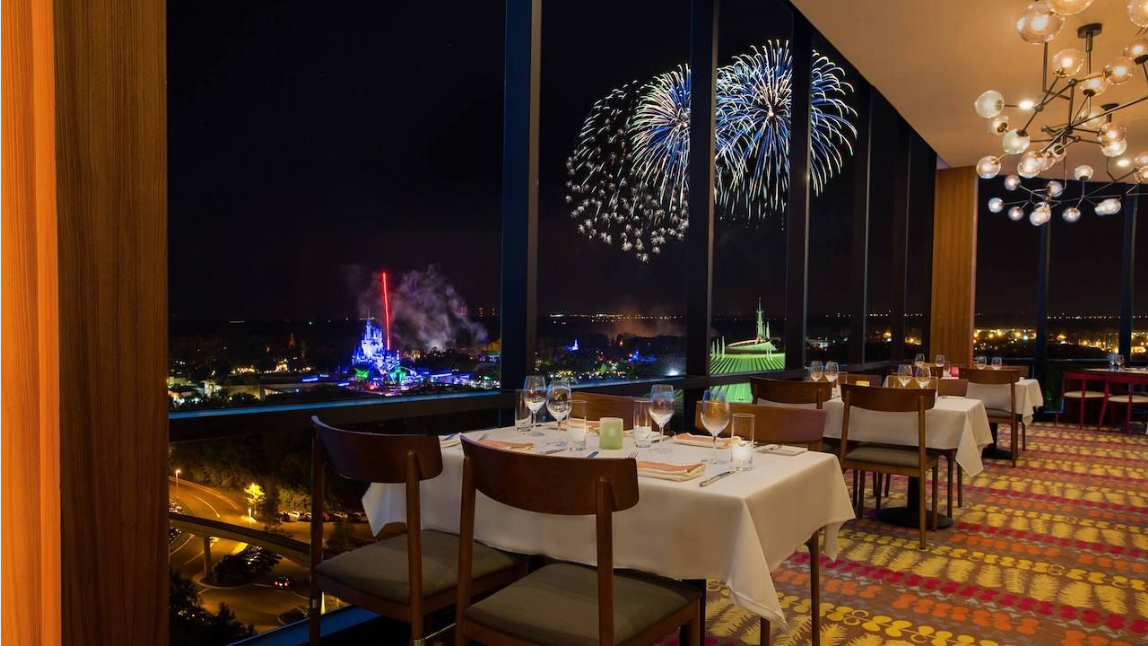 Jantar com vista para os fogos da Disney: restaurantes que transformam sua viagem em uma experiência ainda mais mágica