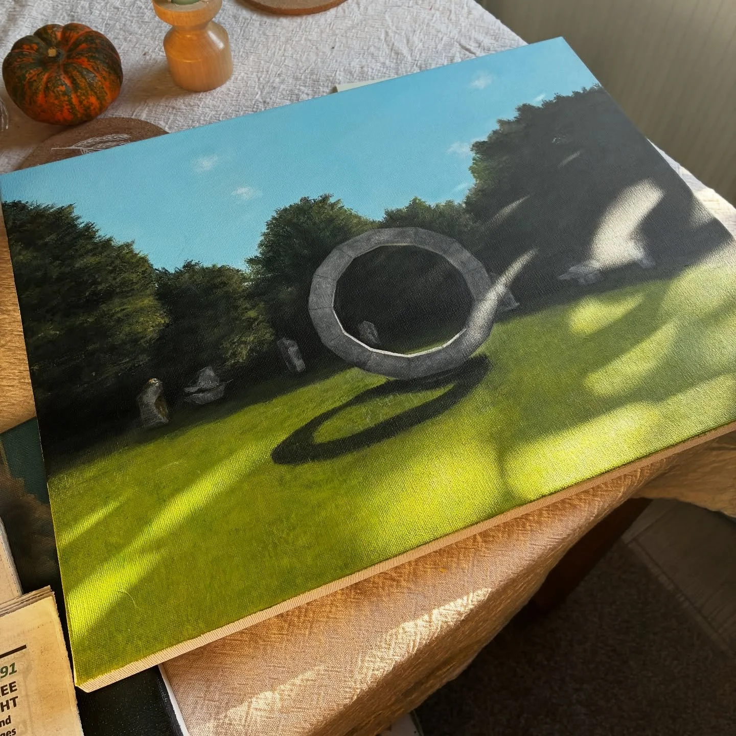 As we are getting deep into the winter months, I am missing the beauty of the sun over the landscapes of Wiltshire. I enjoy capturing light and shadow in my paintings, like the feeling of the warm evening sun on your face☀️

What Wiltshire landscape 