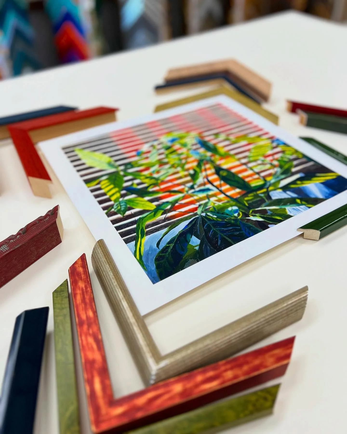 Help! TL:DR There is no singular, correct framing choice, even framers can get stuck! 

Three years ago I got this amazing @bellawattles print and have been meaning to frame it ever since! Yes, even framers drag their feet getting things up on their 