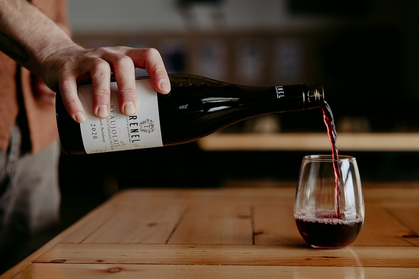 If it rains, let it. We&rsquo;re pouring anyway!
It&rsquo;s Locals&rsquo; Night at The Fleet 🥂
Enjoy 25% off flirty pours of wine all night, with DJ Dusty Staircase spinning from 7&ndash;10.