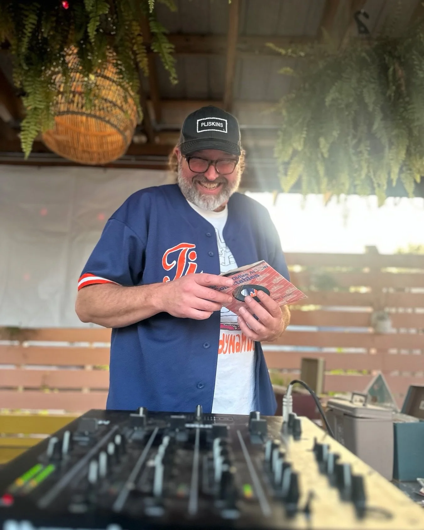 Midweek magic. DJ Dusty Staircase from 6&ndash;9 and 25% off wine all day long.

Bar opens at 3 
Crocodile Palace at 4