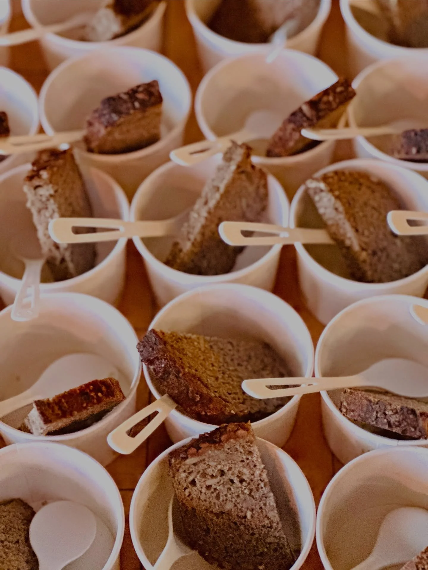 Soup and Bread for TC Outreach tonight at 6pm. 

Neighbors, friends, strangers welcome.
Pay what you can.
No one turned away.

Participating chefs: 
@artisantraversecity 
@bubbiesbagels 
@commongoodbakery 
@cookshouse 
@modernbirdtc 
@outposttc 
@s2s