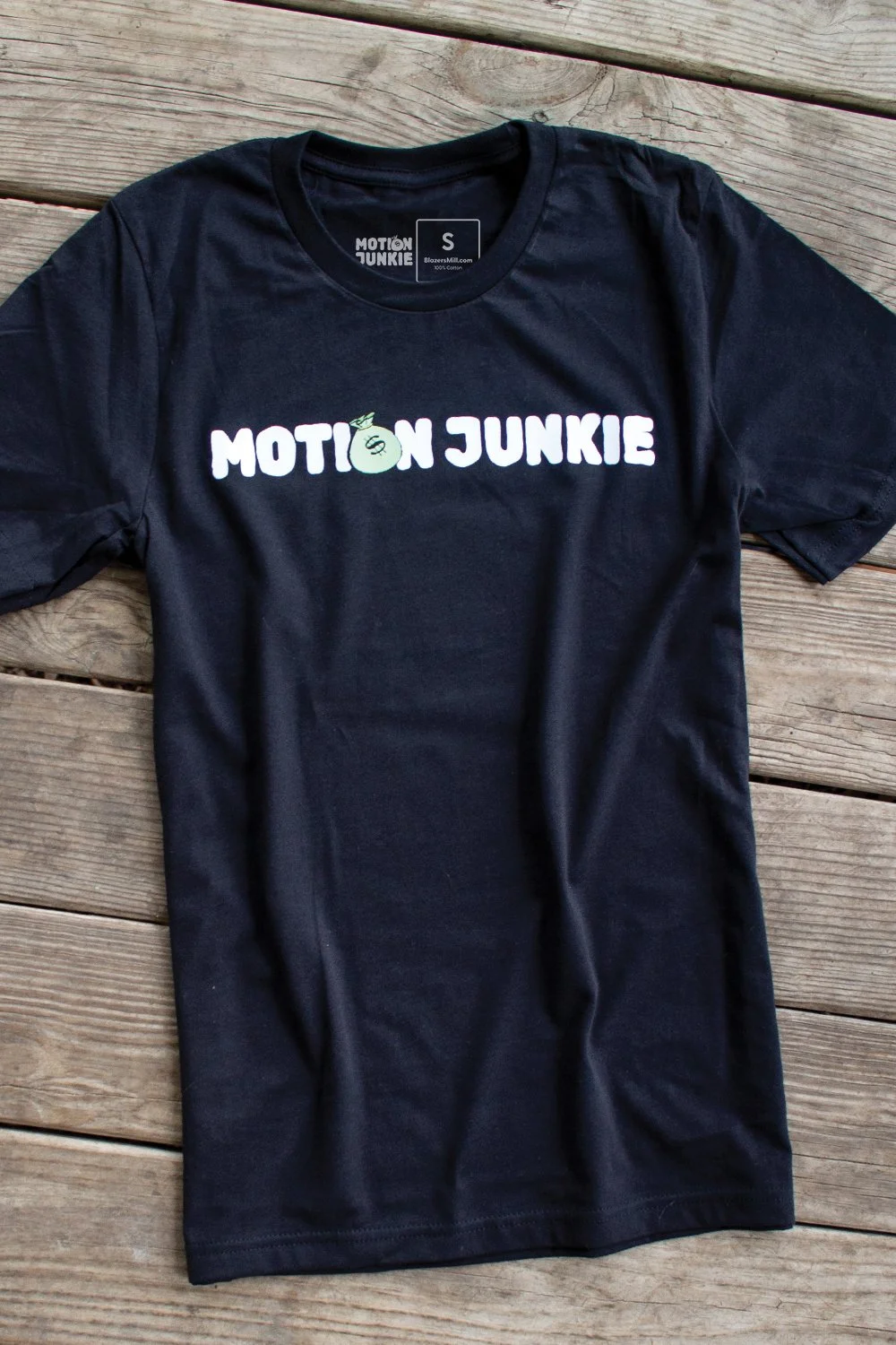 Perfect for any time of year, this unisex black cotton t-shirt looks great with skinny or wide leg jeans or chinos and your favorite air force sneakers.