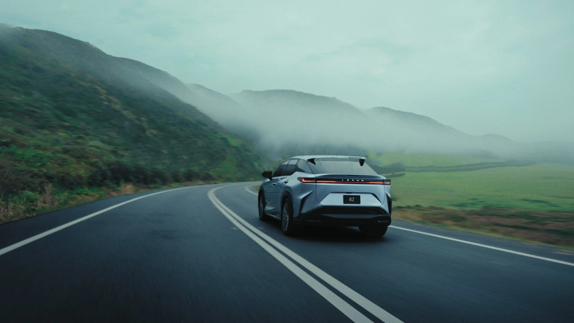 Lexus-15a.jpg