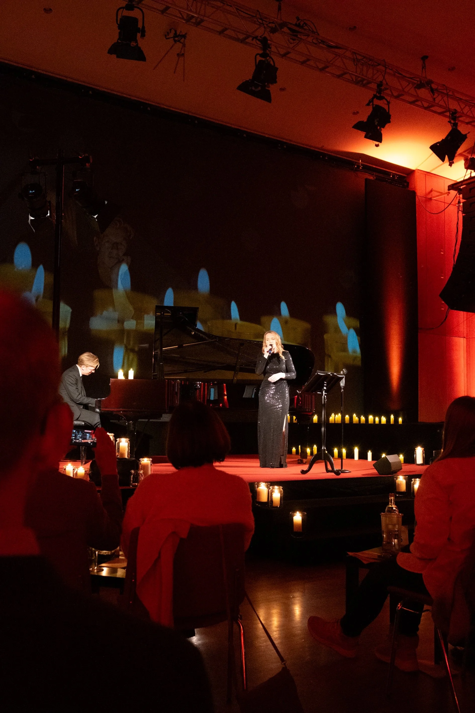 Love & Light Limburg front.JPG