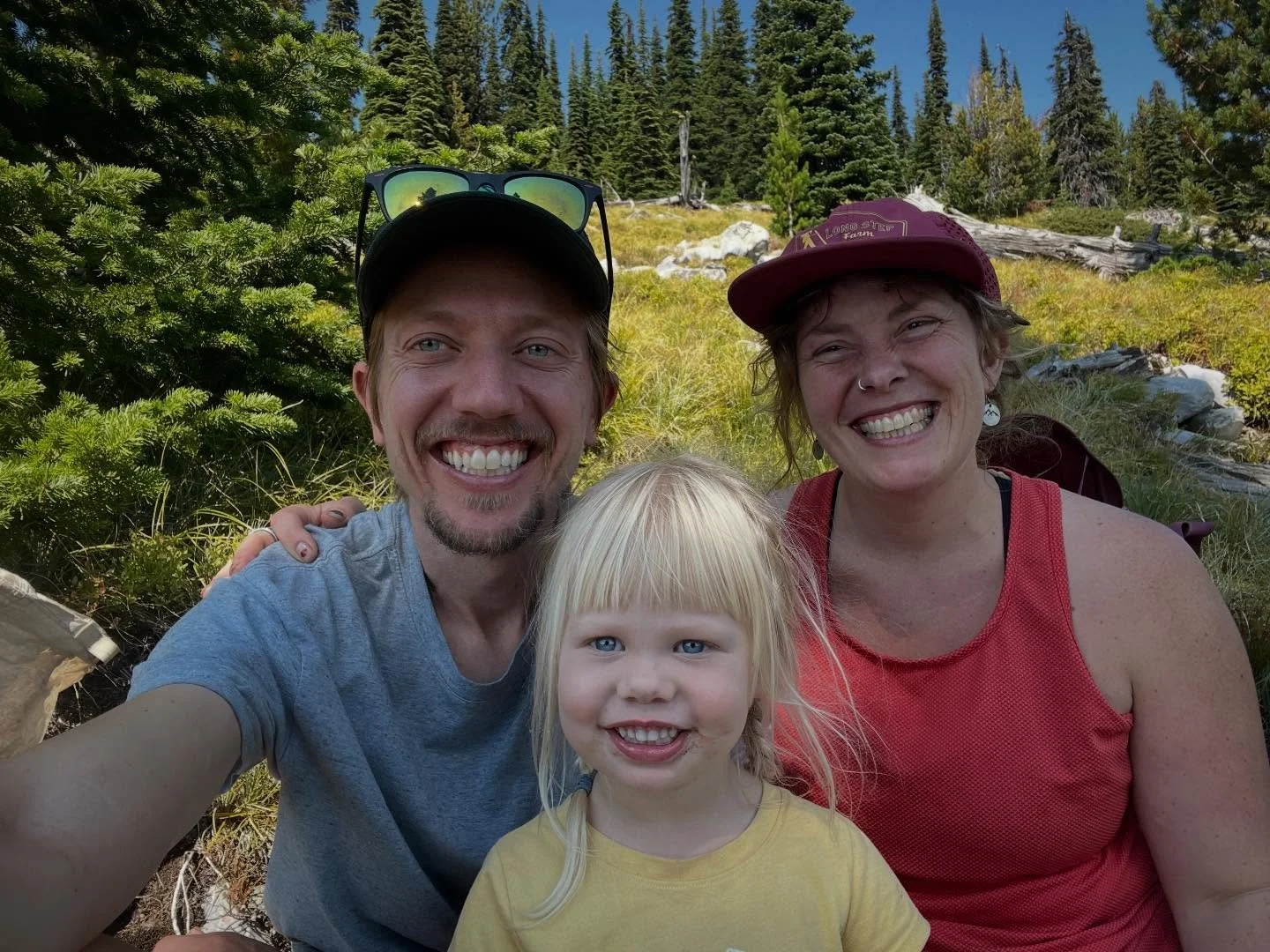 Hi friends! We&rsquo;ve been hibernating a bit from social media this winter but just hopping on real quick to say hello and say thank you, thank you, thank you again for all immense support in this past year. Thank you for signing up for our market 