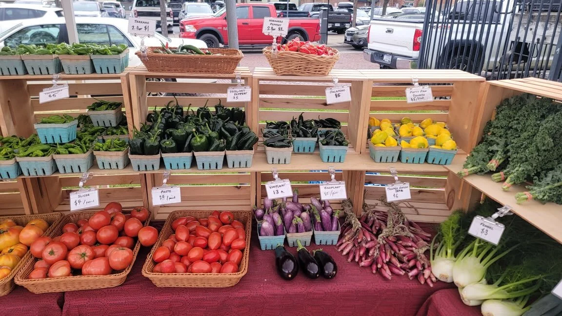 Sammie is all set up @missoulafarmersmarket until 7pm this evening with your mid-week veggie shopping needs!