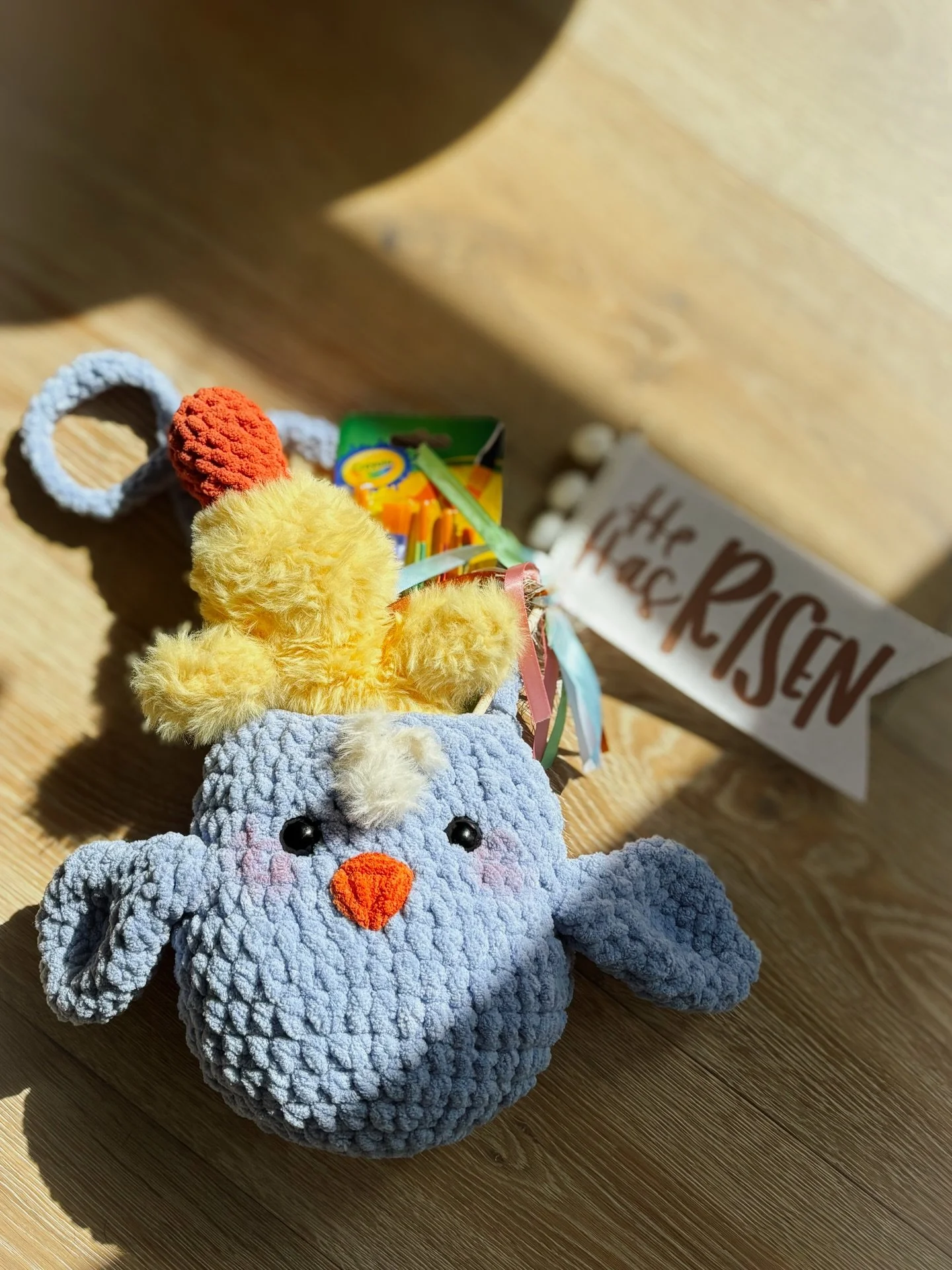 I cannot wait for my littles to discover their purse on Easter 🐣 @daisymaycrochets releases four amazing purses today - Sheep, Chicky, Bunny &amp; Egg, and each one is such a fun &amp; functional make. 

They hold the perfect amount of goodies and w
