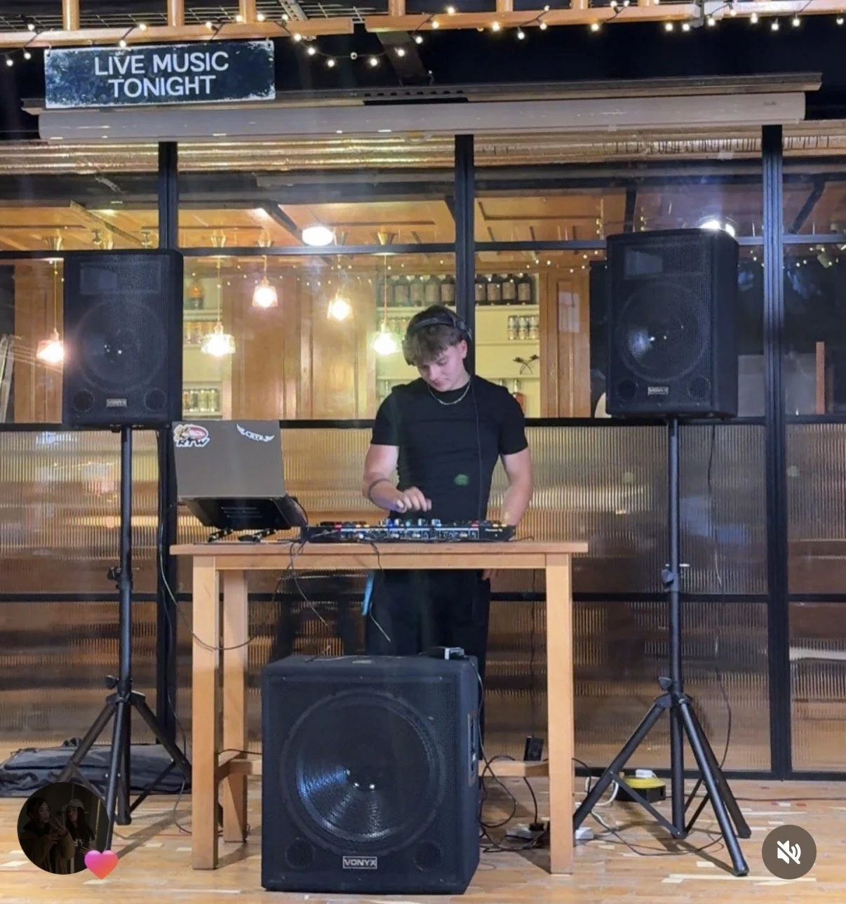 DJ Wil Bray @wilbrayerr 6.30pm