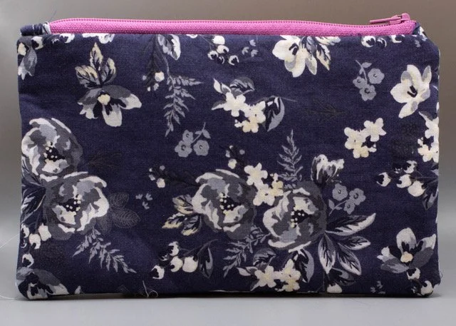 Large pouch-Lavendar