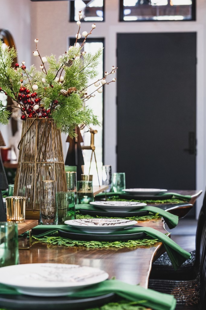 SDS 36th St Christmas Install-18.png