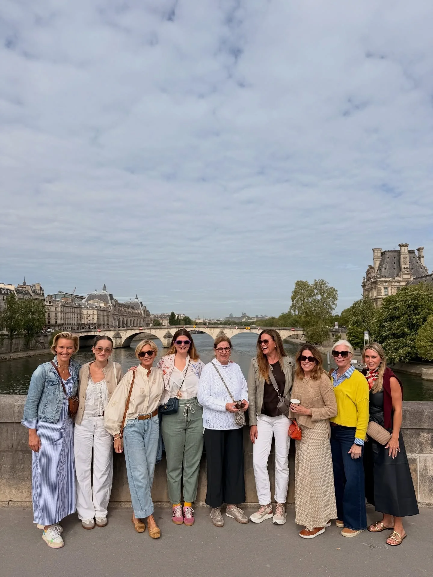 Did she buy that gorgeous antique mirror / armoire/ tapestry / painting / silver set and doorstop at the market? Did she have room in her luggage? Did she buy a new suitcase? Did she ship a whole container home? You&rsquo;d better believe she did. ✨
