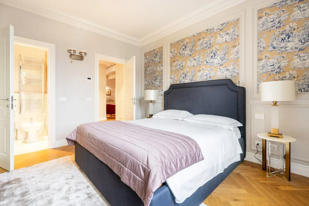 palazzo-pazzi-albizi-bedroom.jpg
