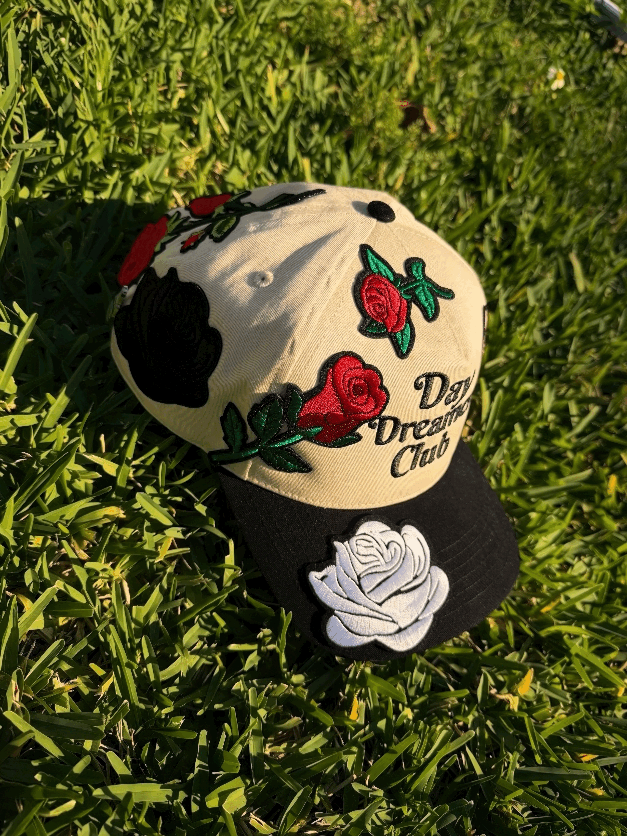 DAY DREAMERS CLUB ROSE SNAPBACK - $PIFFÉ