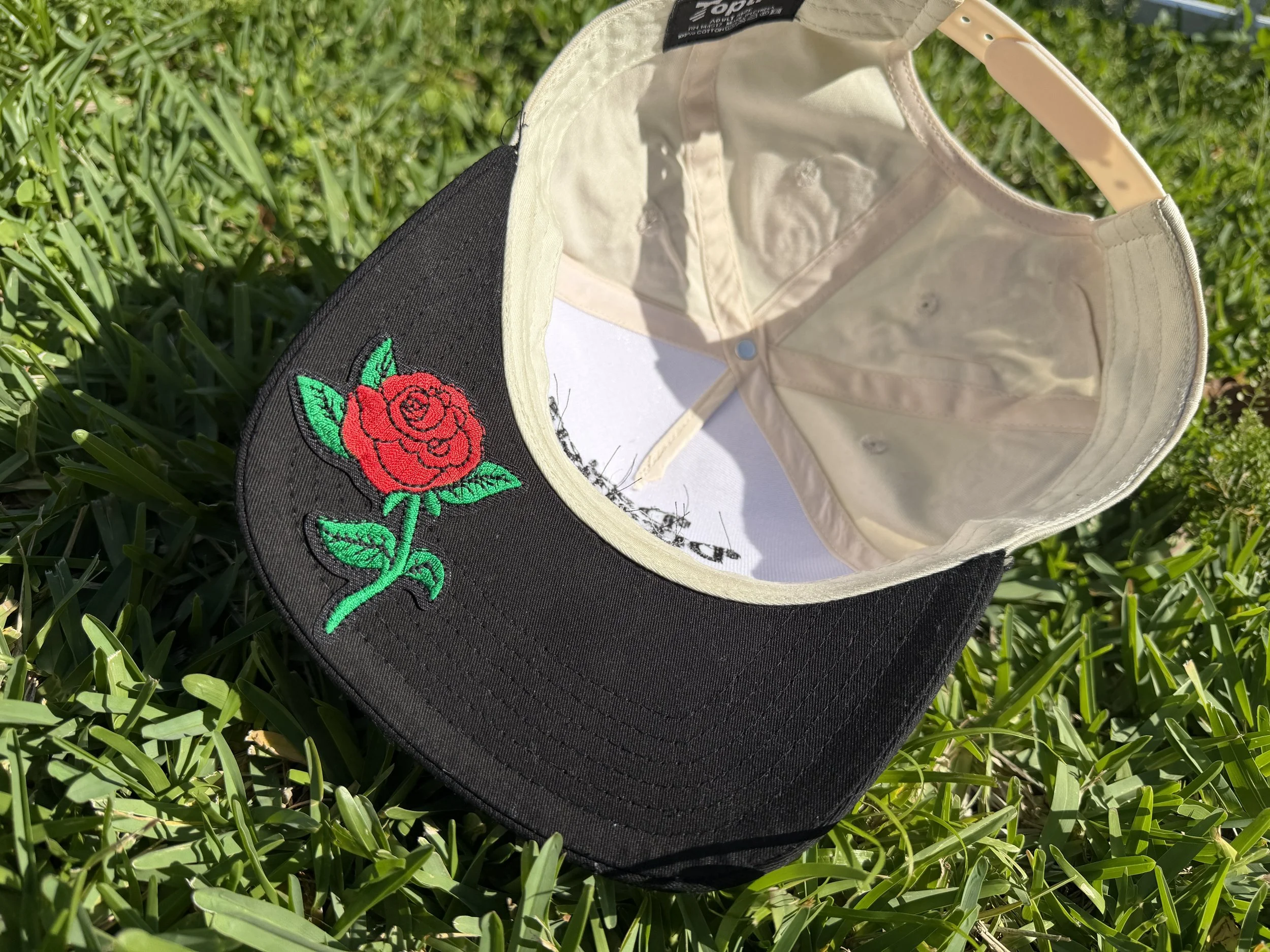 DAY DREAMERS CLUB ROSE SNAPBACK - $PIFFÉ