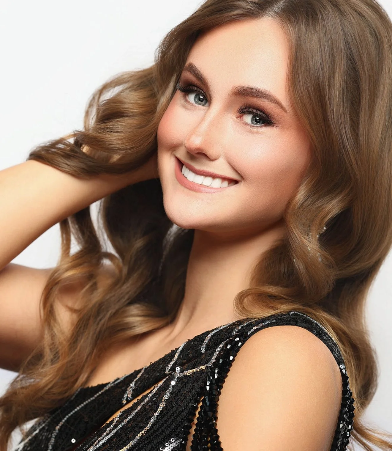 Pageant headshot photography in Omaha & Gretna — clean, high-impact look