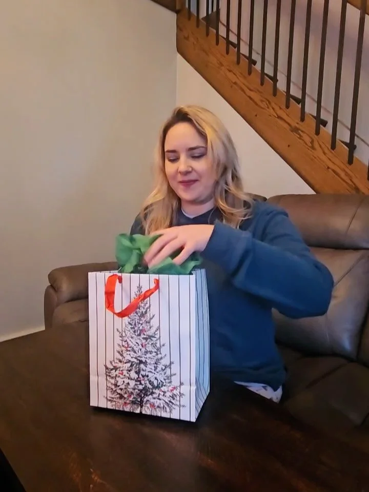 Congrats to our Christmas giveaway winner! Enjoy your new Apple Watch! @cole_kel_ 💚❤️