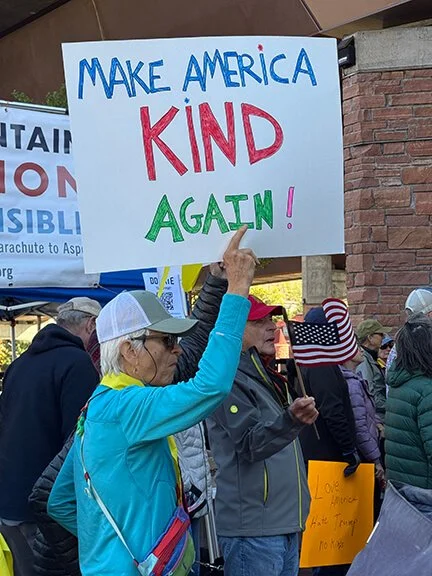 nokings_maka-sign.jpg
